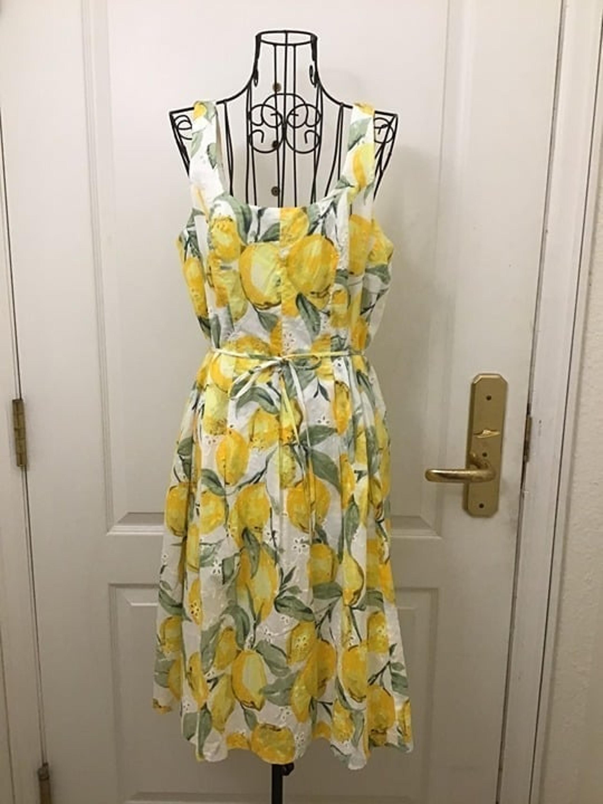 GUC Pappagallo Vintage White Yellow Lemon Eyelet Sleeveless Midi Dress 10