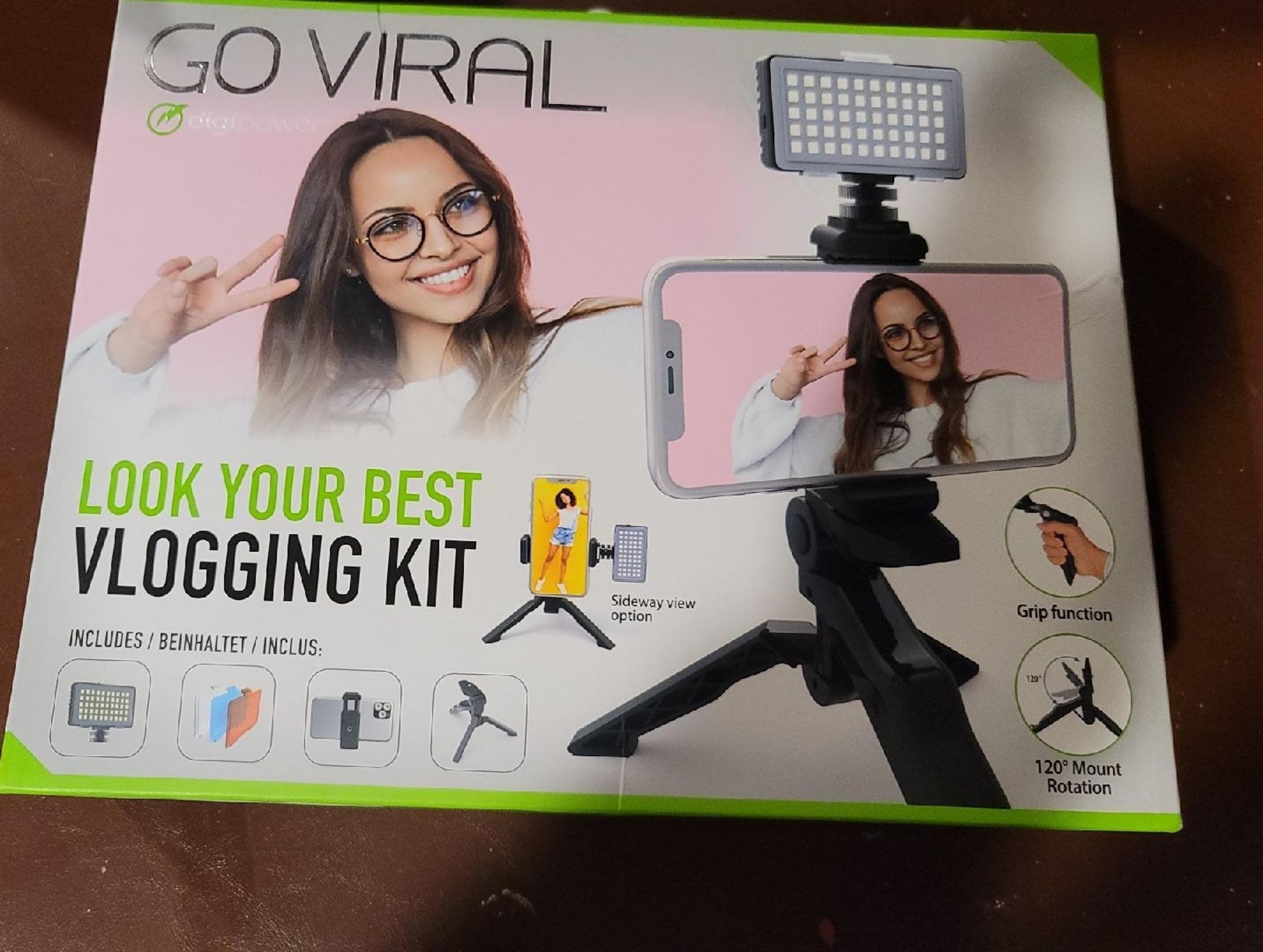 Look your best vlogging kit Go Viral by digipower