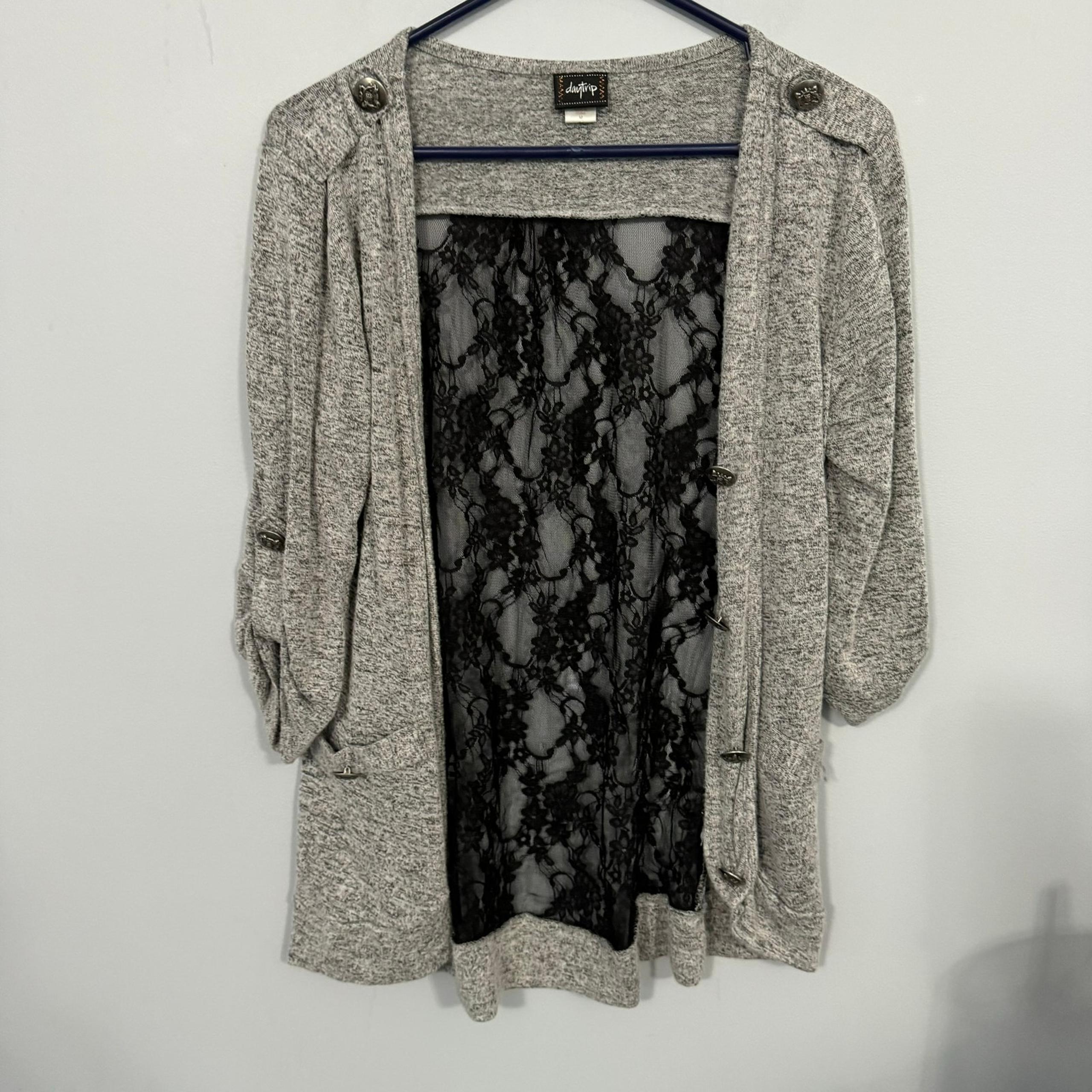 Daytrip Button Down Cardigan Sweater w/ Lace Back Women's Size Medium Gray
