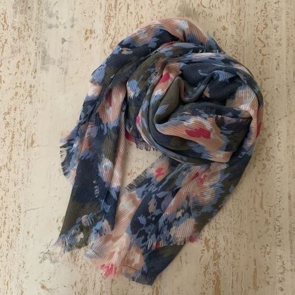 Floral I cat scarf.