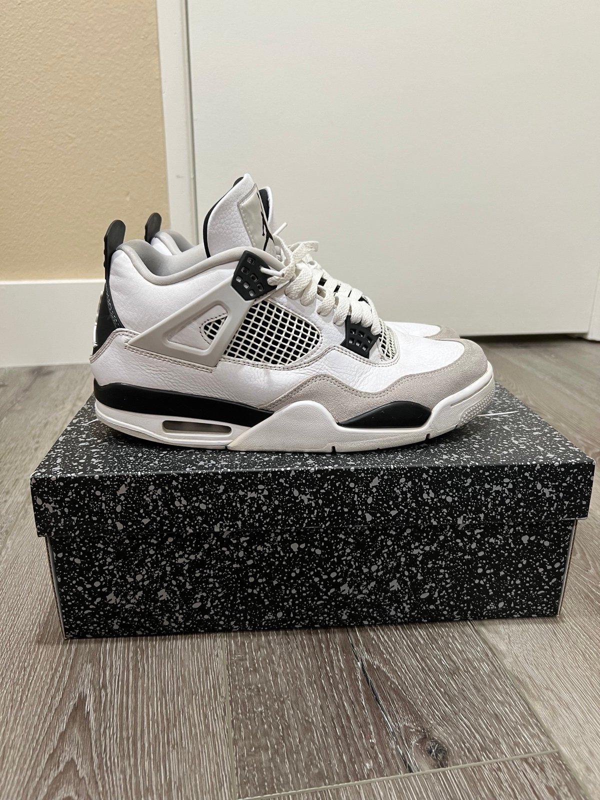 Jordan 4 Military Black Size 9.5 M Used
