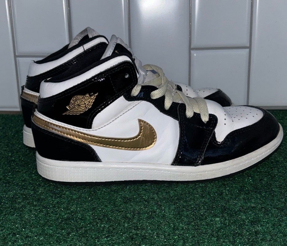 Air Jordan 1 Mid Patent Black Gold Sneakers