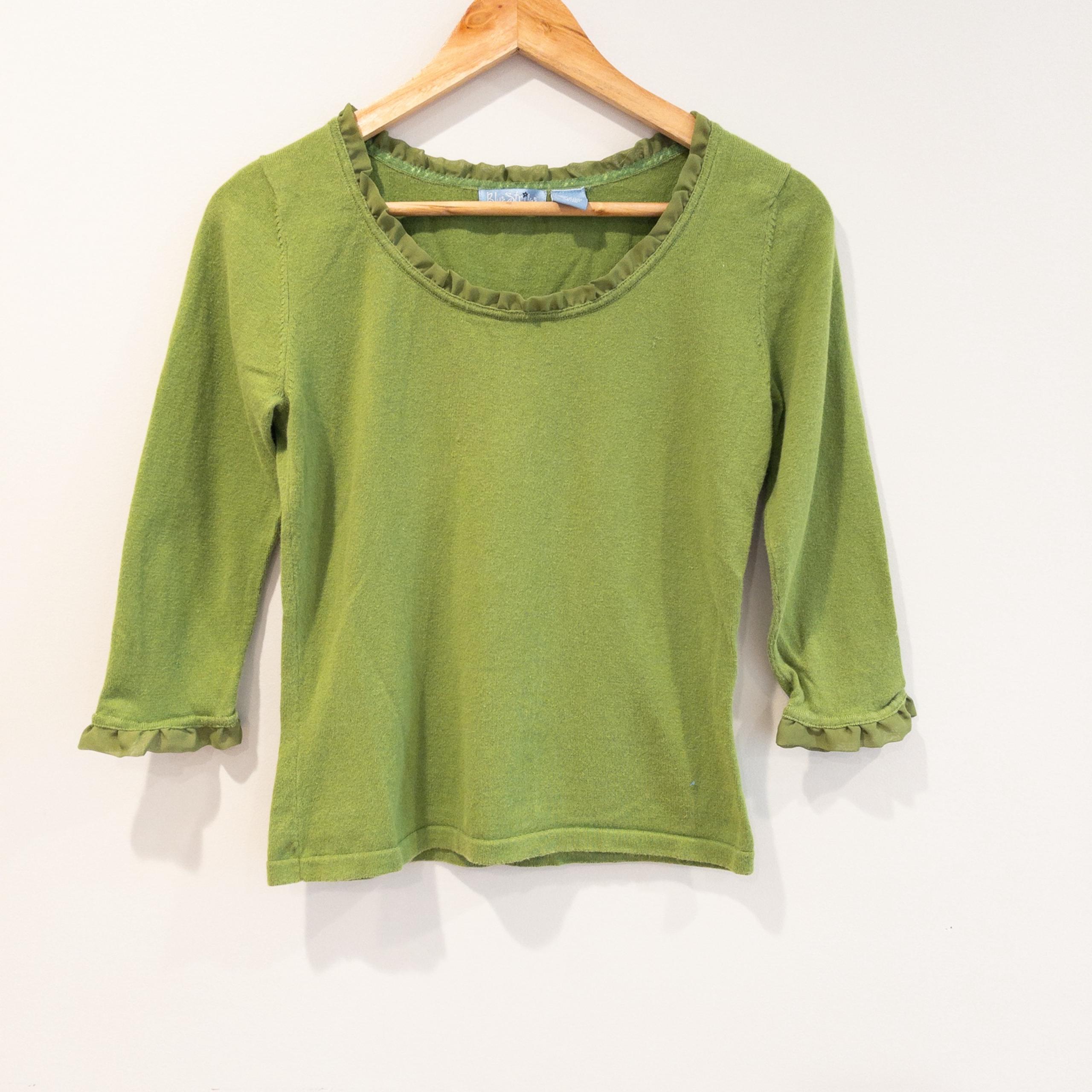 Vintage Y2K 2000's Blue Strike Knitwear Green Ruffle Trim Sweater Knit Top Small