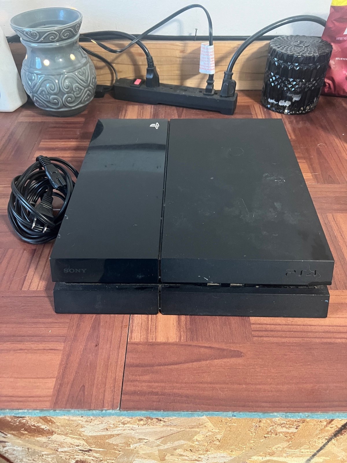 PlayStation 4 Trey Button Makes Sound But Won’t Power On