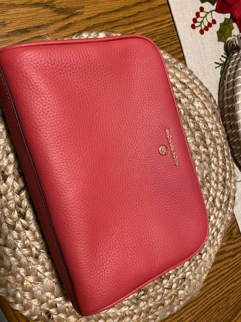 Michael Kora Essentials Bag