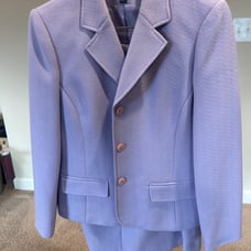 Skirt suit