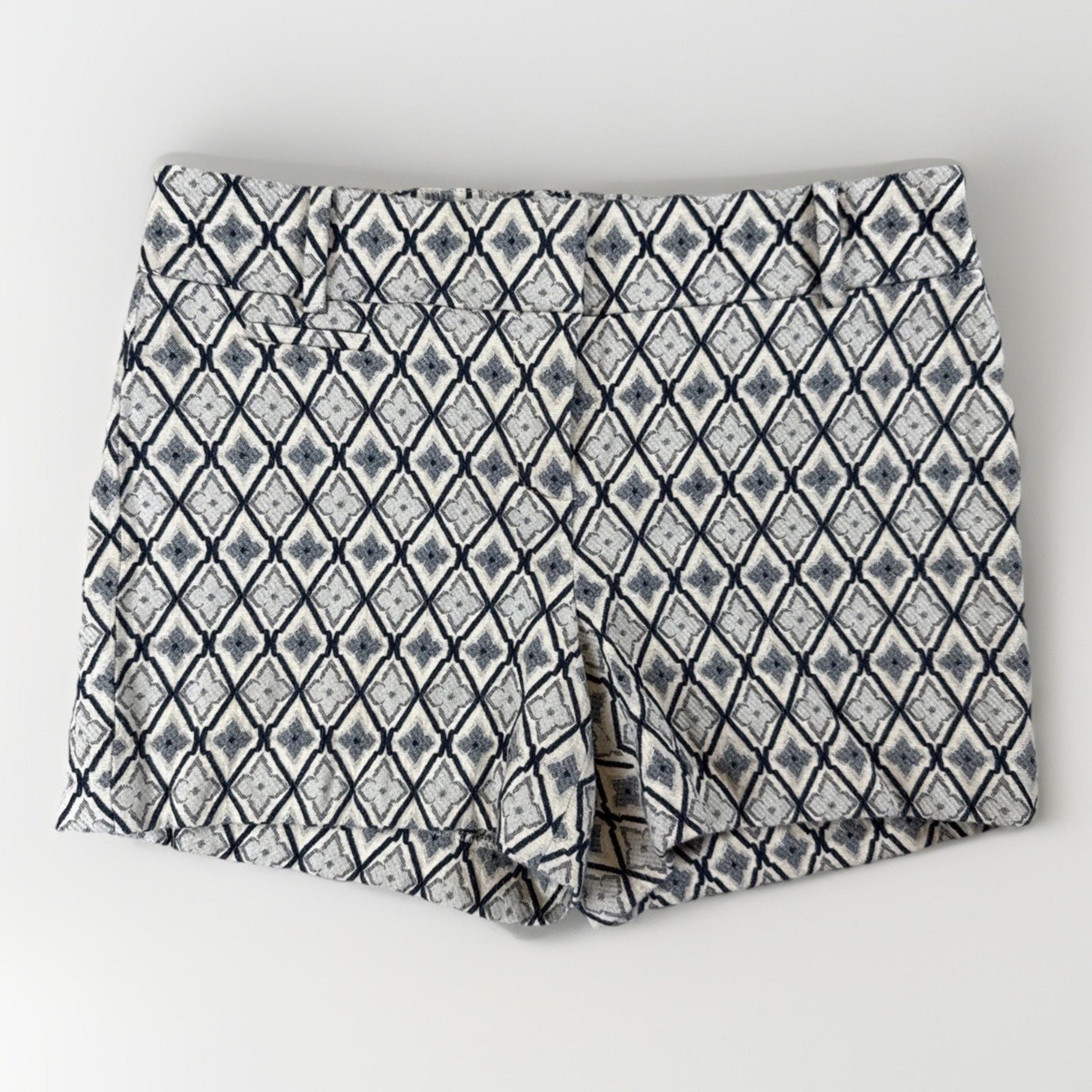 Ann Taylor LOFT Women's Size 2 Blue Medallion Print Shorts Cotton Blend
