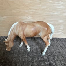 Vintage Breyer tan and cream colored horse