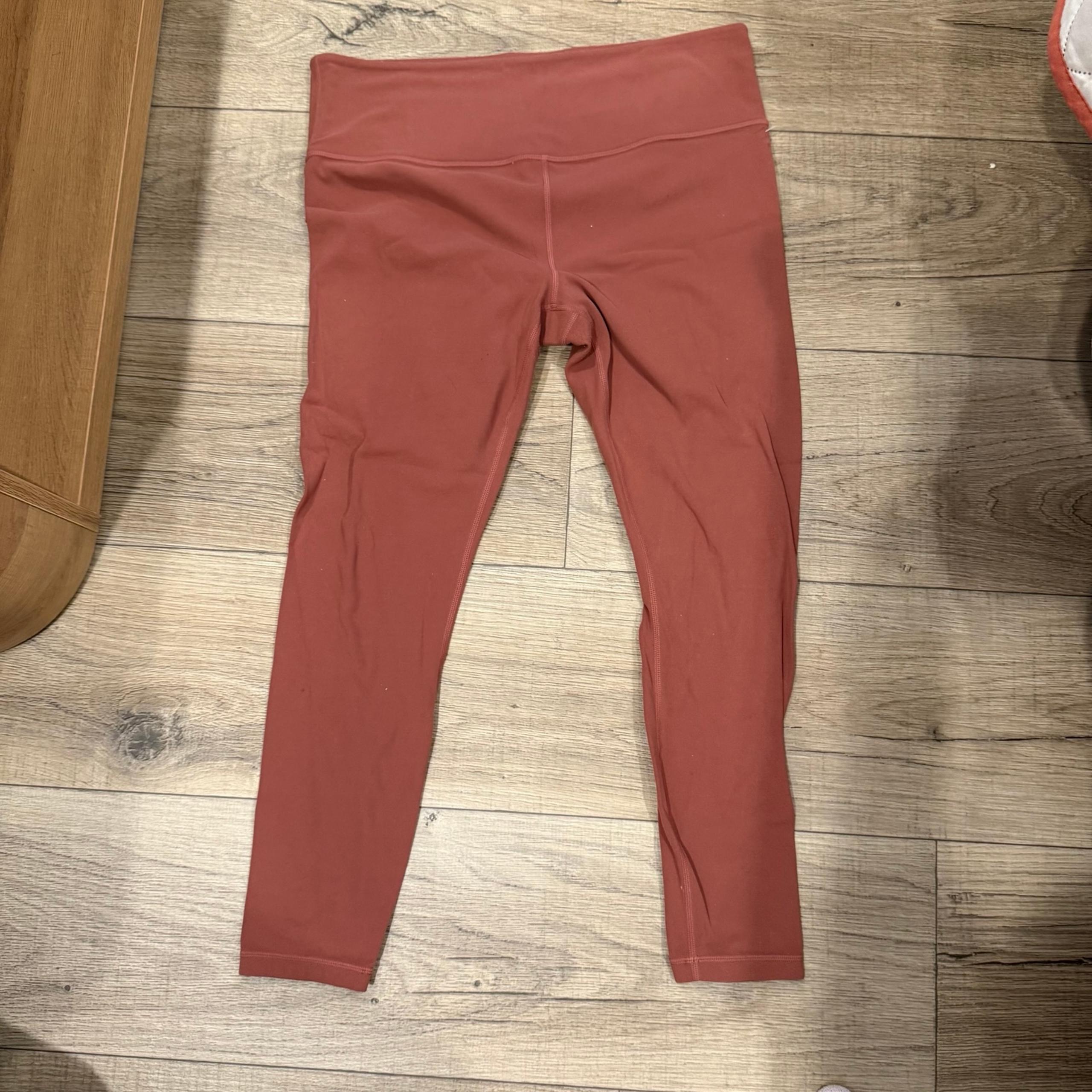 Athleta Women’s Large Athletic Leggings