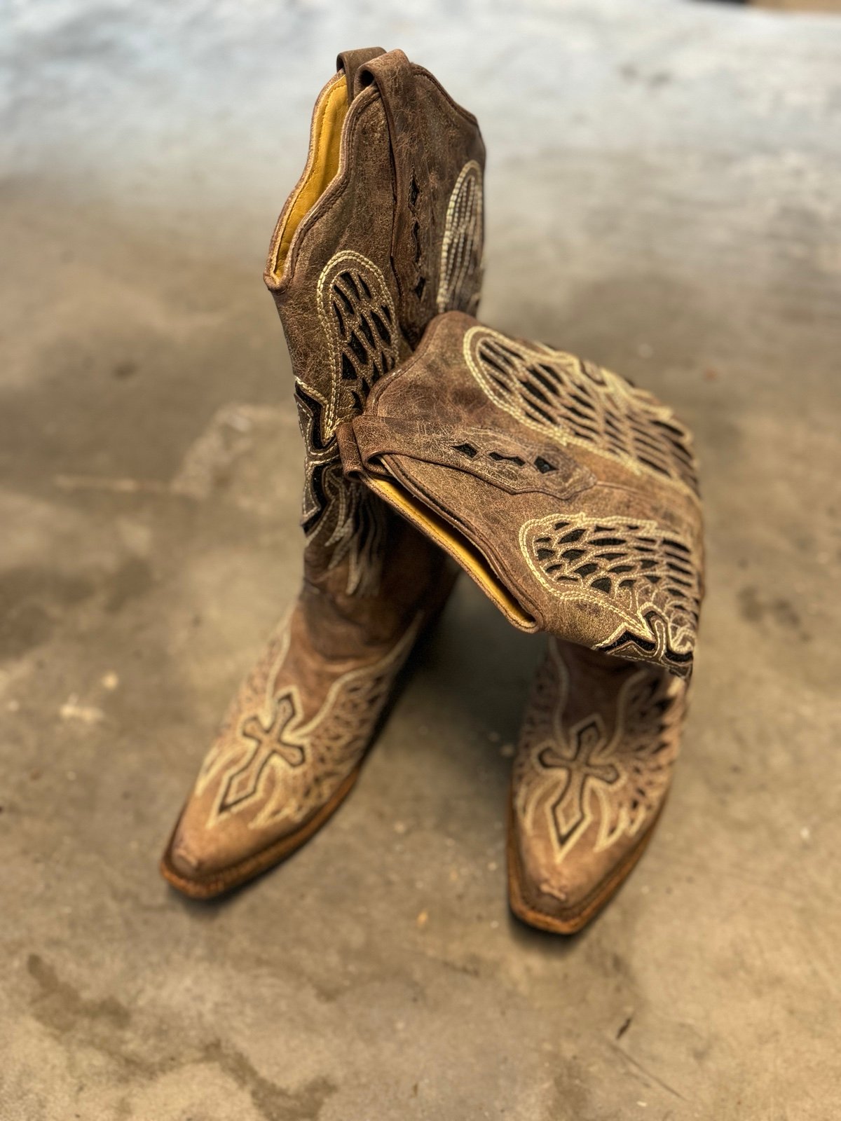 Women's Corral Boots snip toe BONE 9.5 M Sequence WING Cross WESTERN Boot A1241