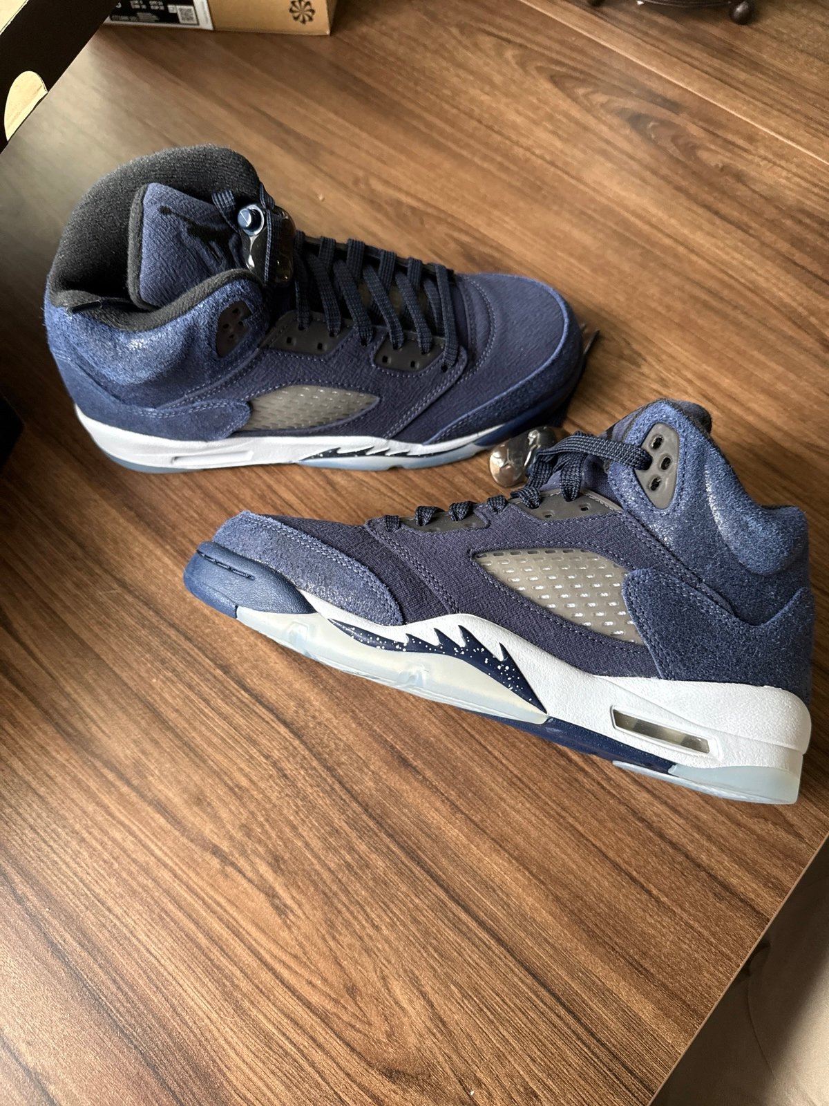Air Jordan’s 5 retro SE
