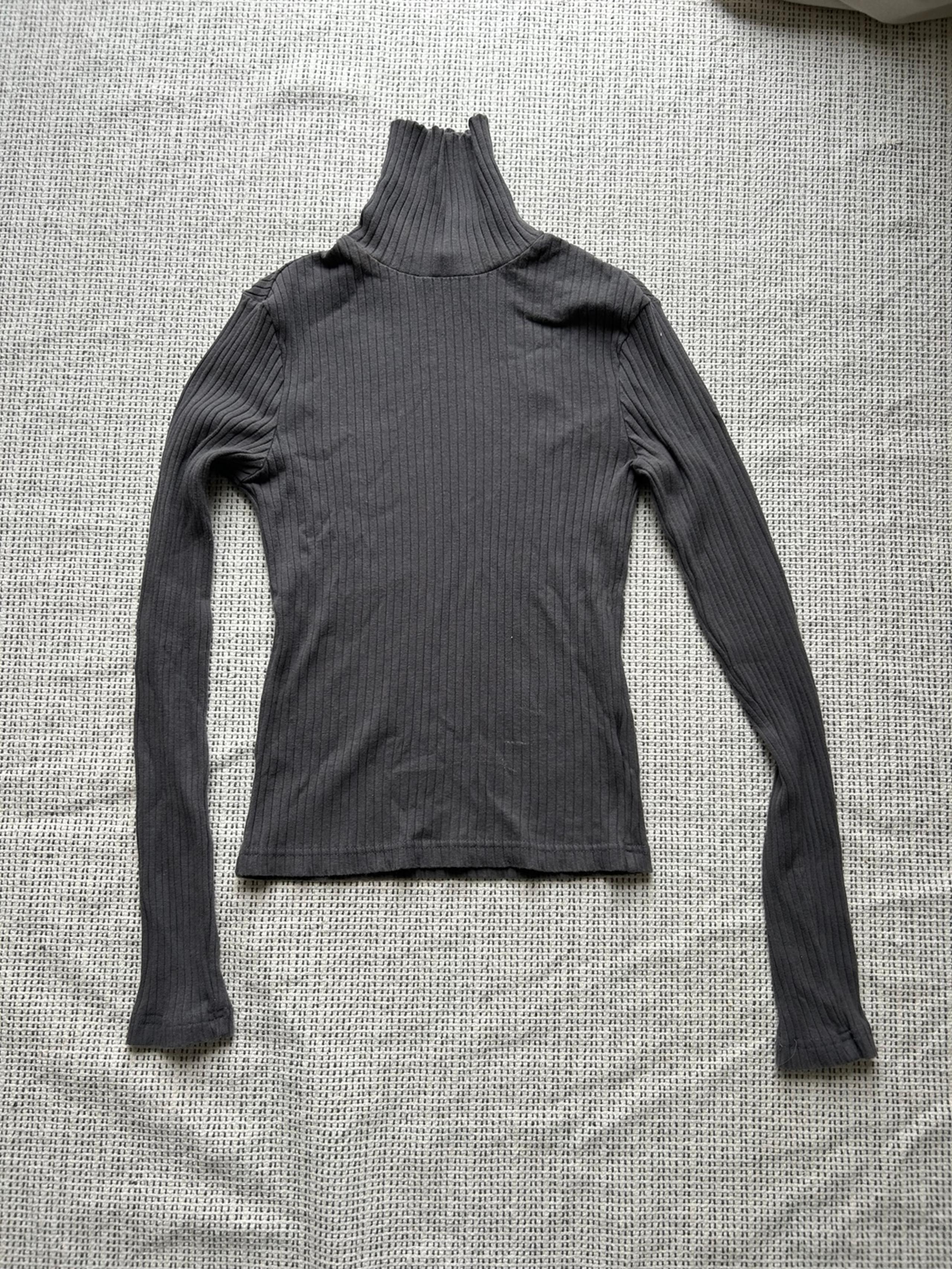 H&M mock turtle neck long sleeve