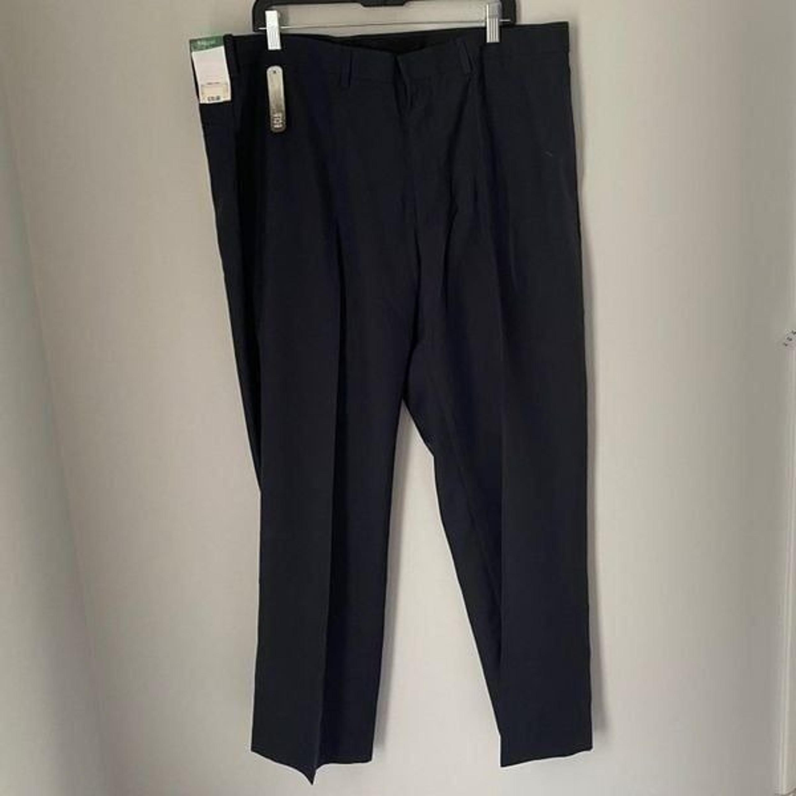 Haggar Eclo Men’s Flat Front Navy Smart Fiber Dress Pants size 42x30