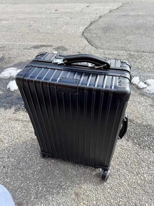 RIMOWA classic aluminum carry on cabin luggage