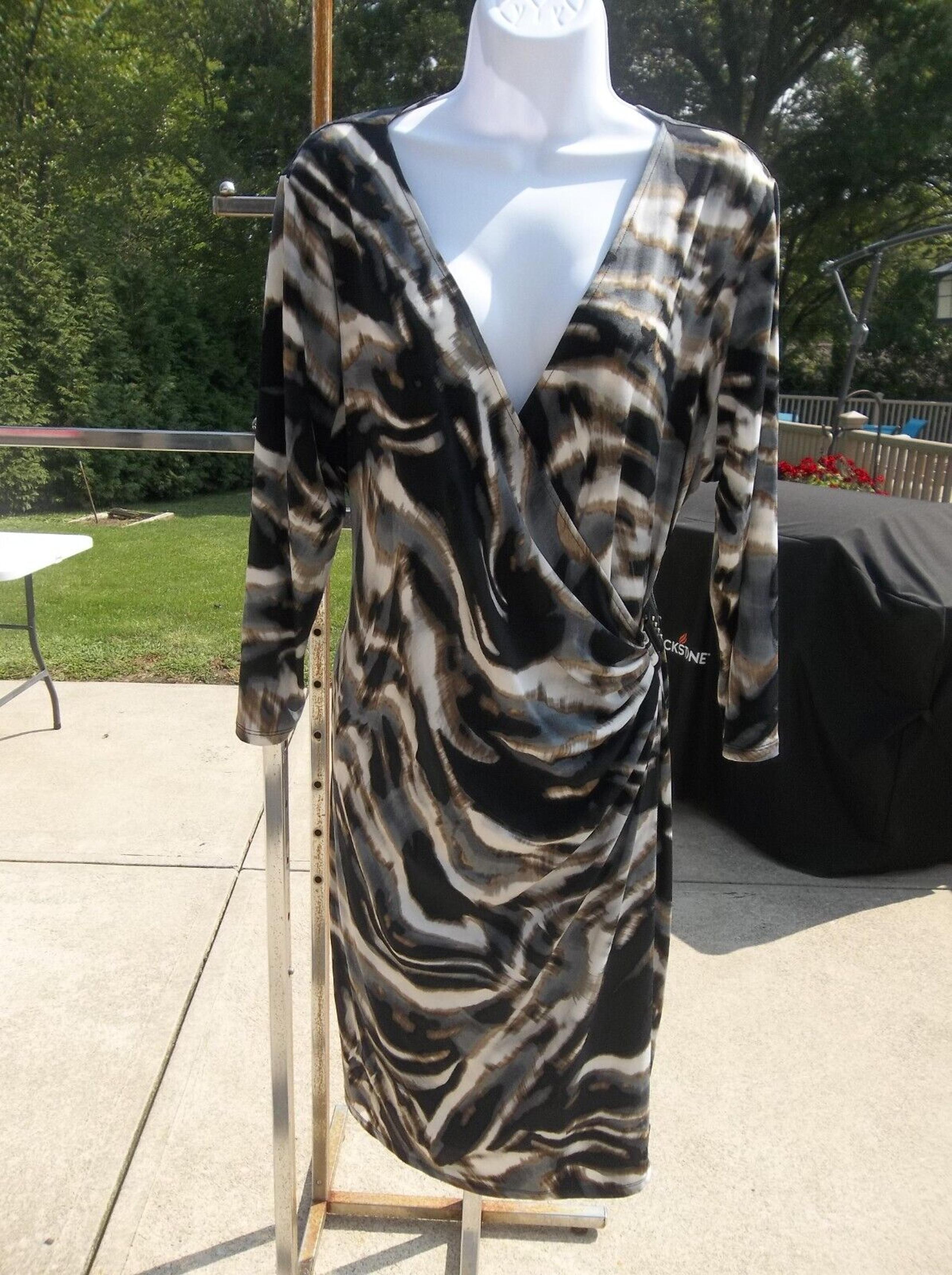 CALVIN KLEIN BLACK, BEIGE KNIT WRAP DRESS XL
