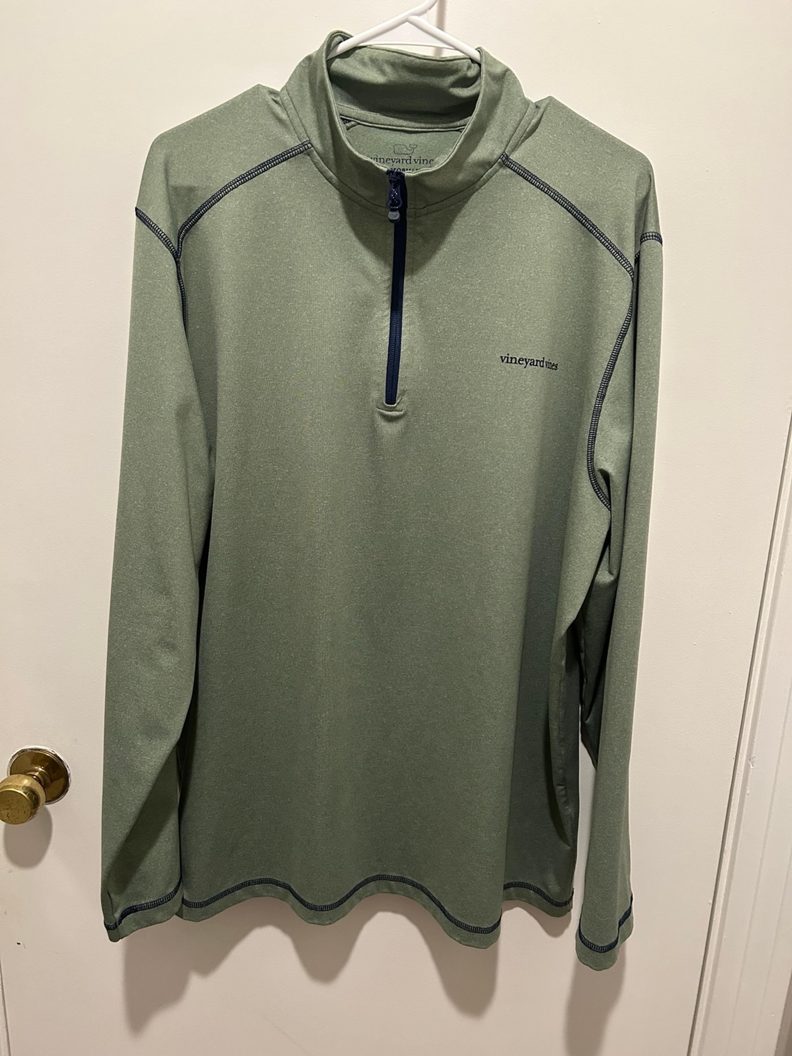 Men’s Vineyard Vines  Performance 1/2 Zip Pullover XL