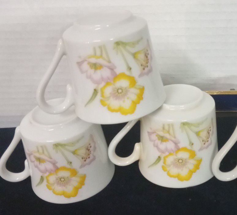 Vintage Replacement Miniature Tea Cups C-Handle Porcelain Ceramics Floral