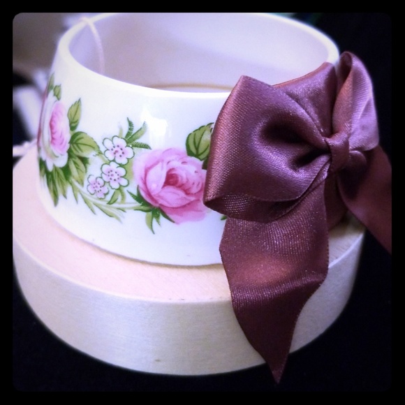 Stay Gold Mary Rose Teacup Bracelet - Rare OOAK Unique Porcelain Anthropologie