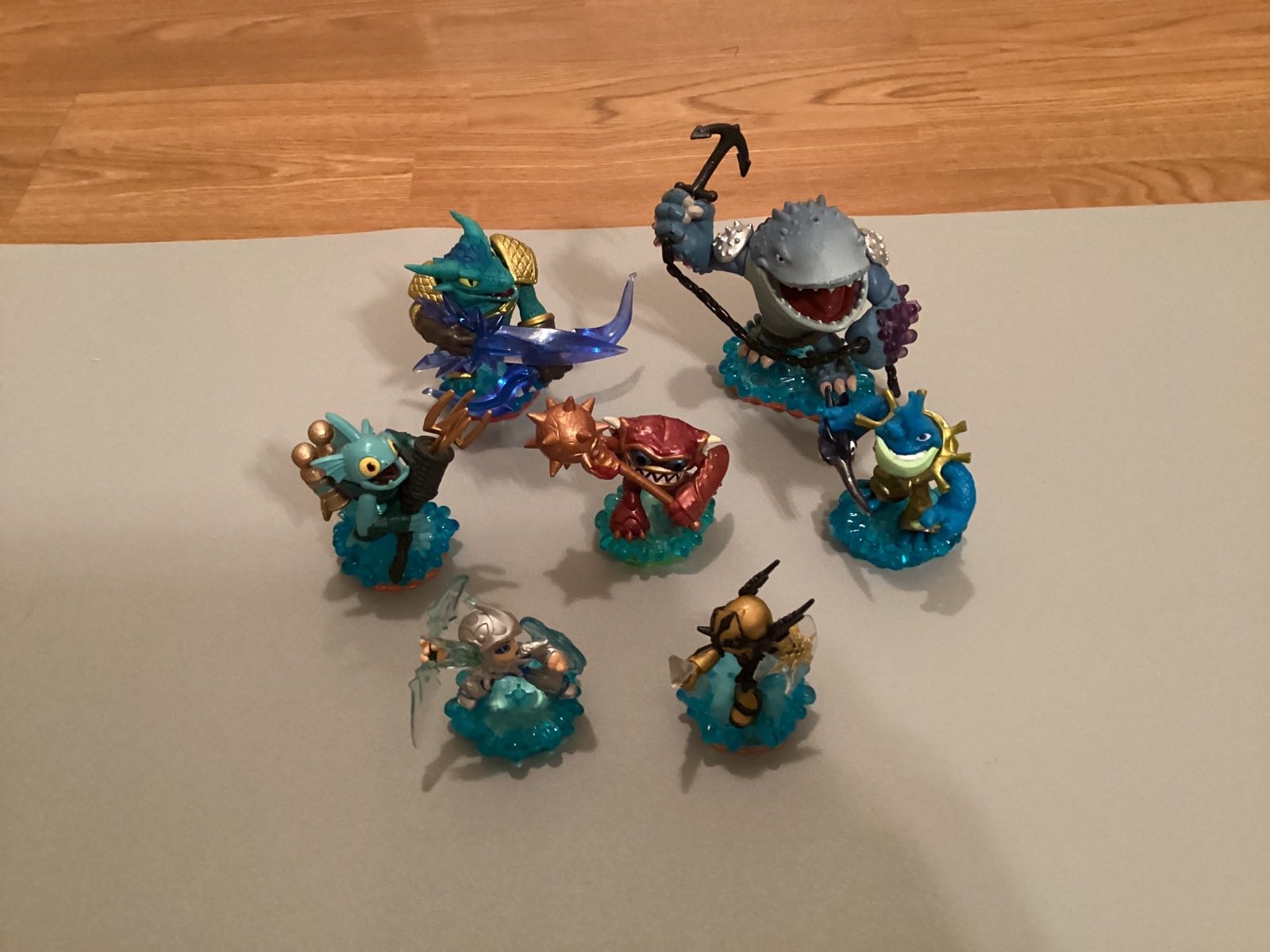Bundle of 7 Skylanders