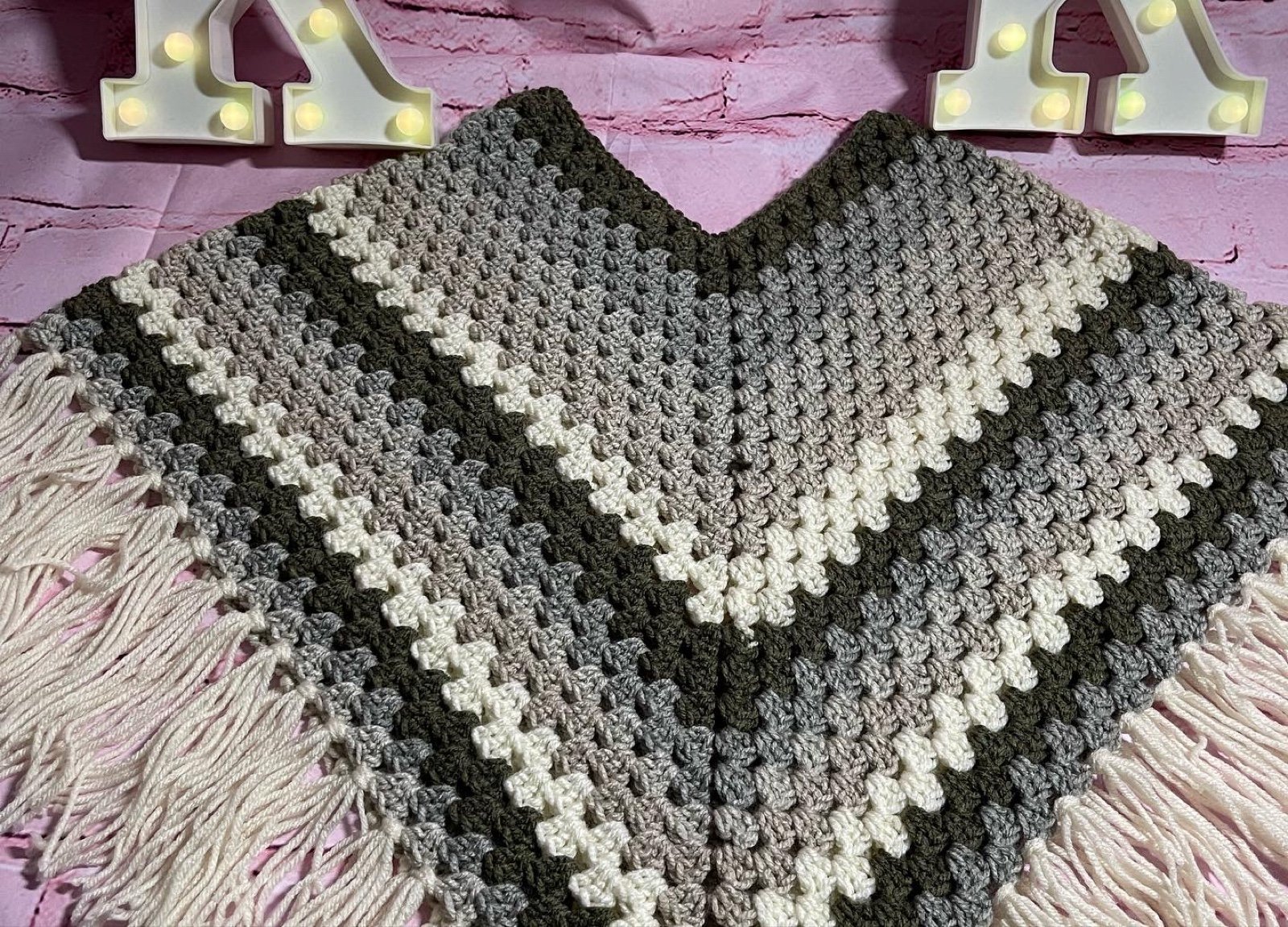 LADIES SWEATER PONCHO