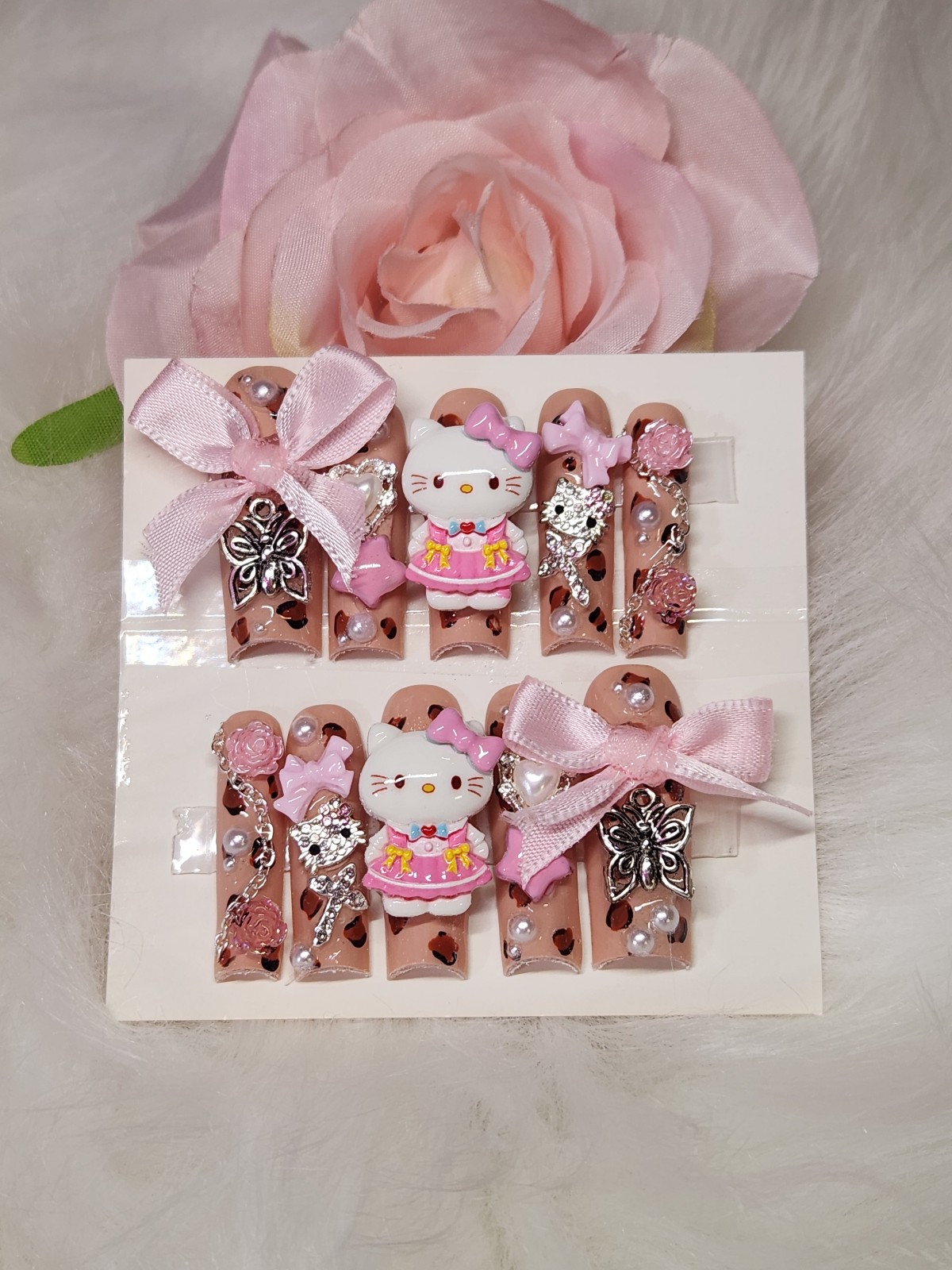 Press on nails