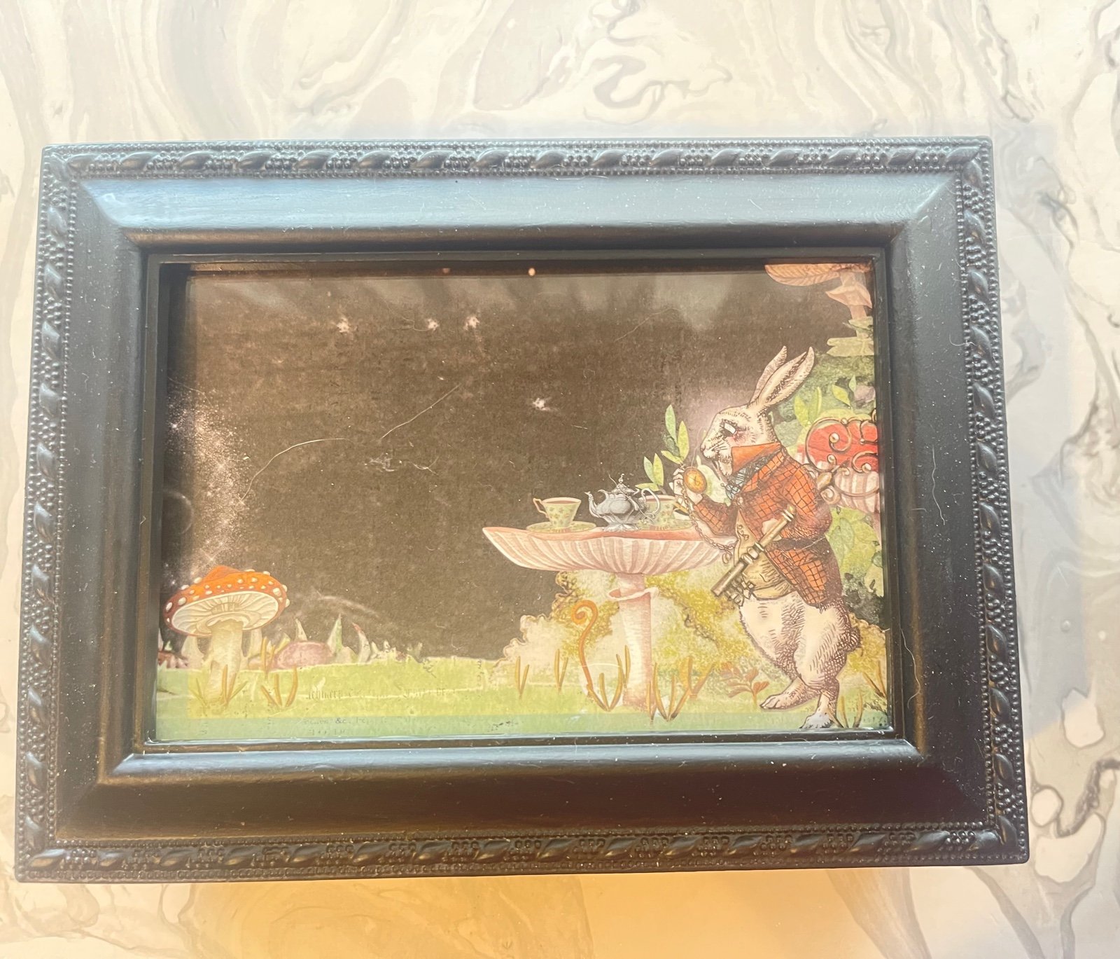 Music box with Alice in wonderland insert