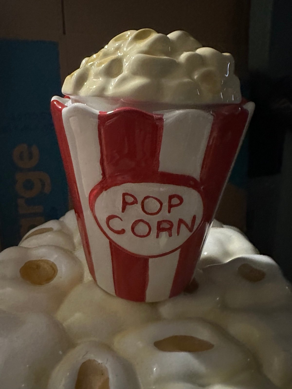 Popcorn ceramic jar