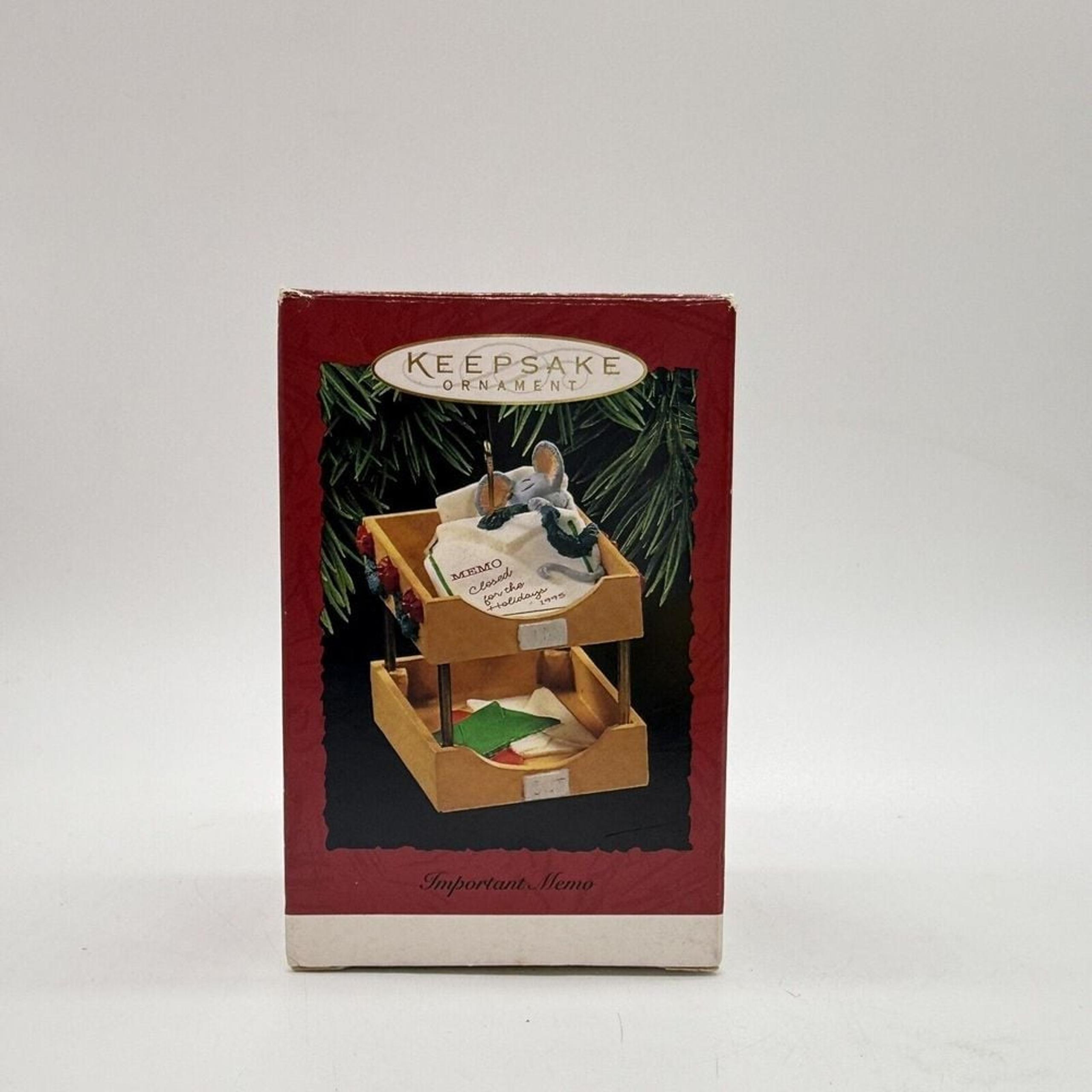 Hallmark Keepsake Ornament Important Memo  Sleeping Mouse 1995 Vintage