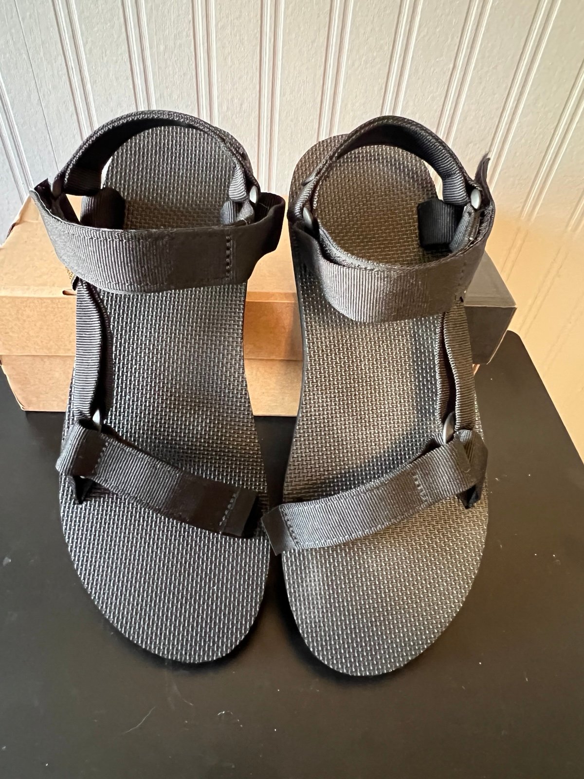 TEVA Men's Universal Urban Sandal / Black / Size: 12