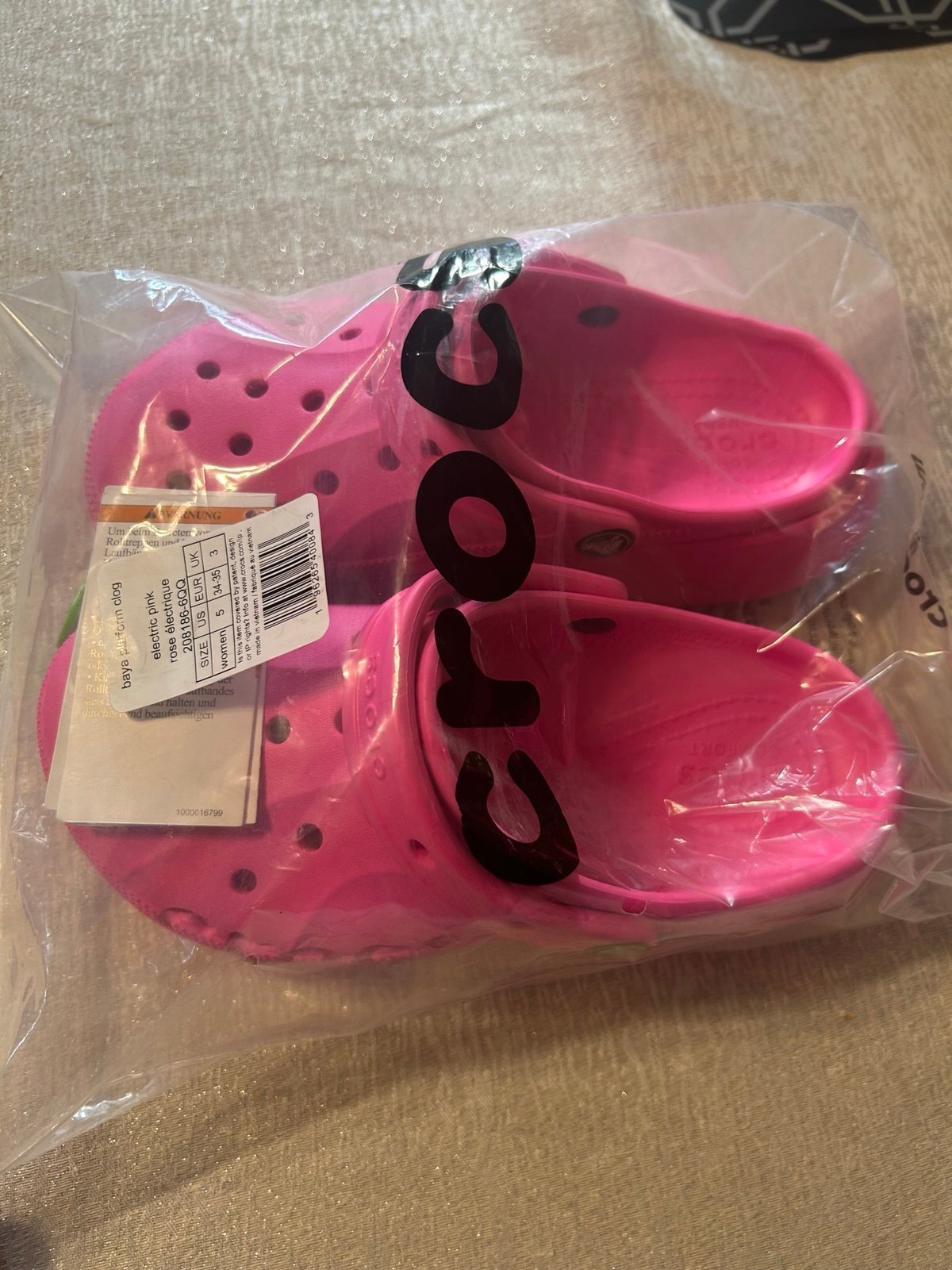 CROCS size 5 baya Platform Clog (Women) size pink