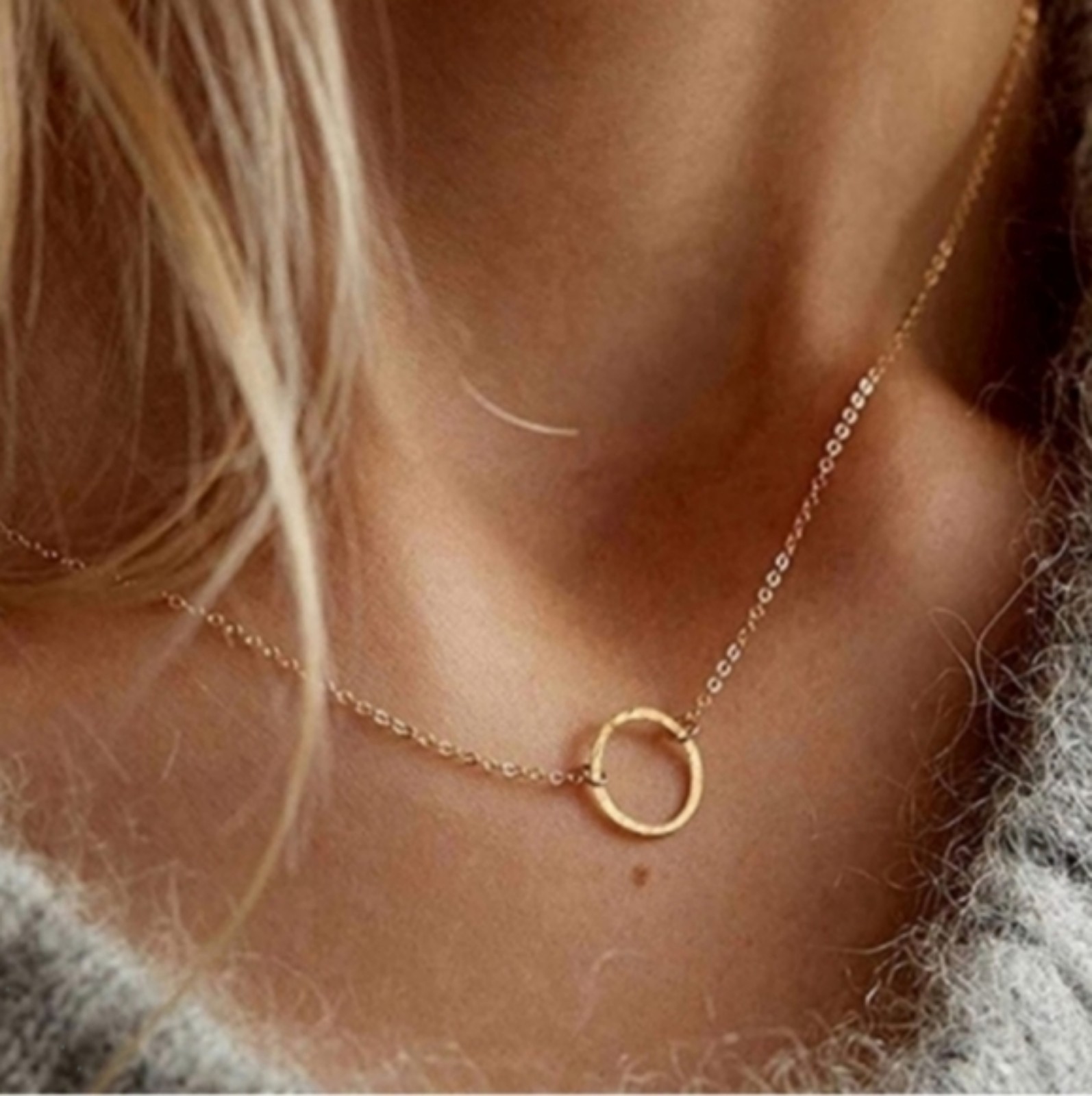 Anthropologie Circle Necklace Gold