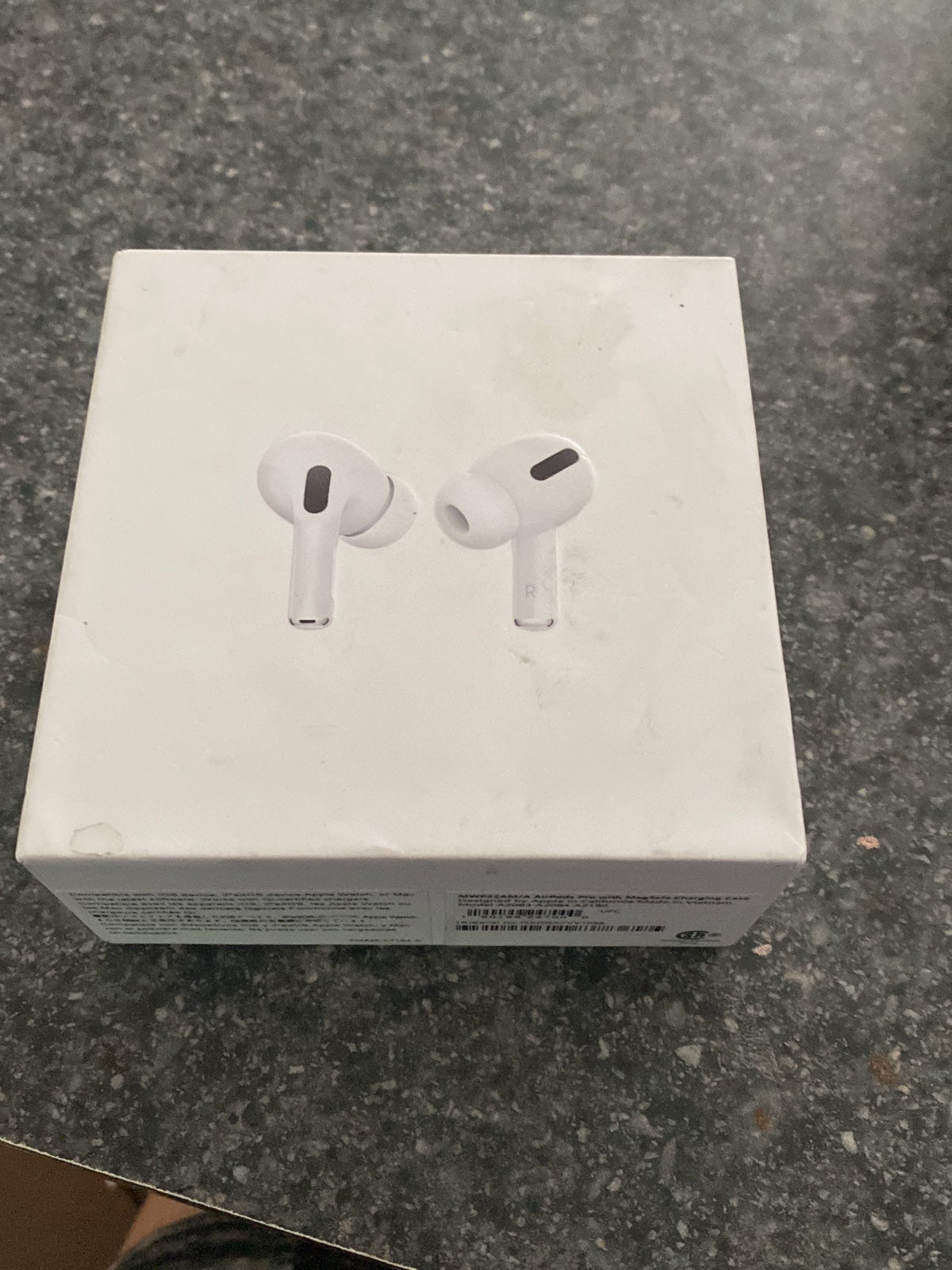 Apple AirPods Pro 1st gen in original box