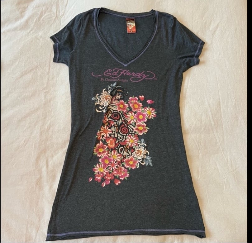 Ed Hardy Short Sleeve Tee •geisha •Japanese• floral cherry blossoms• Y2K vintage