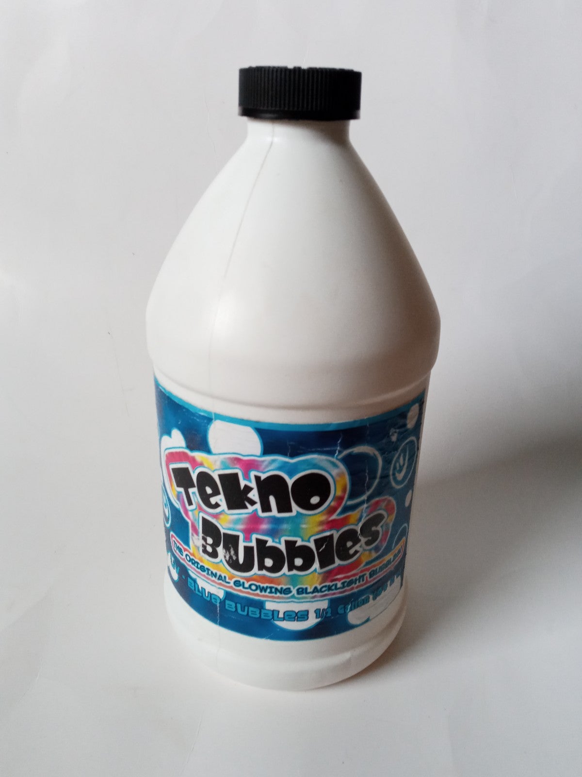 Tekno Glowing Blacklight Bubbles Lot of 2