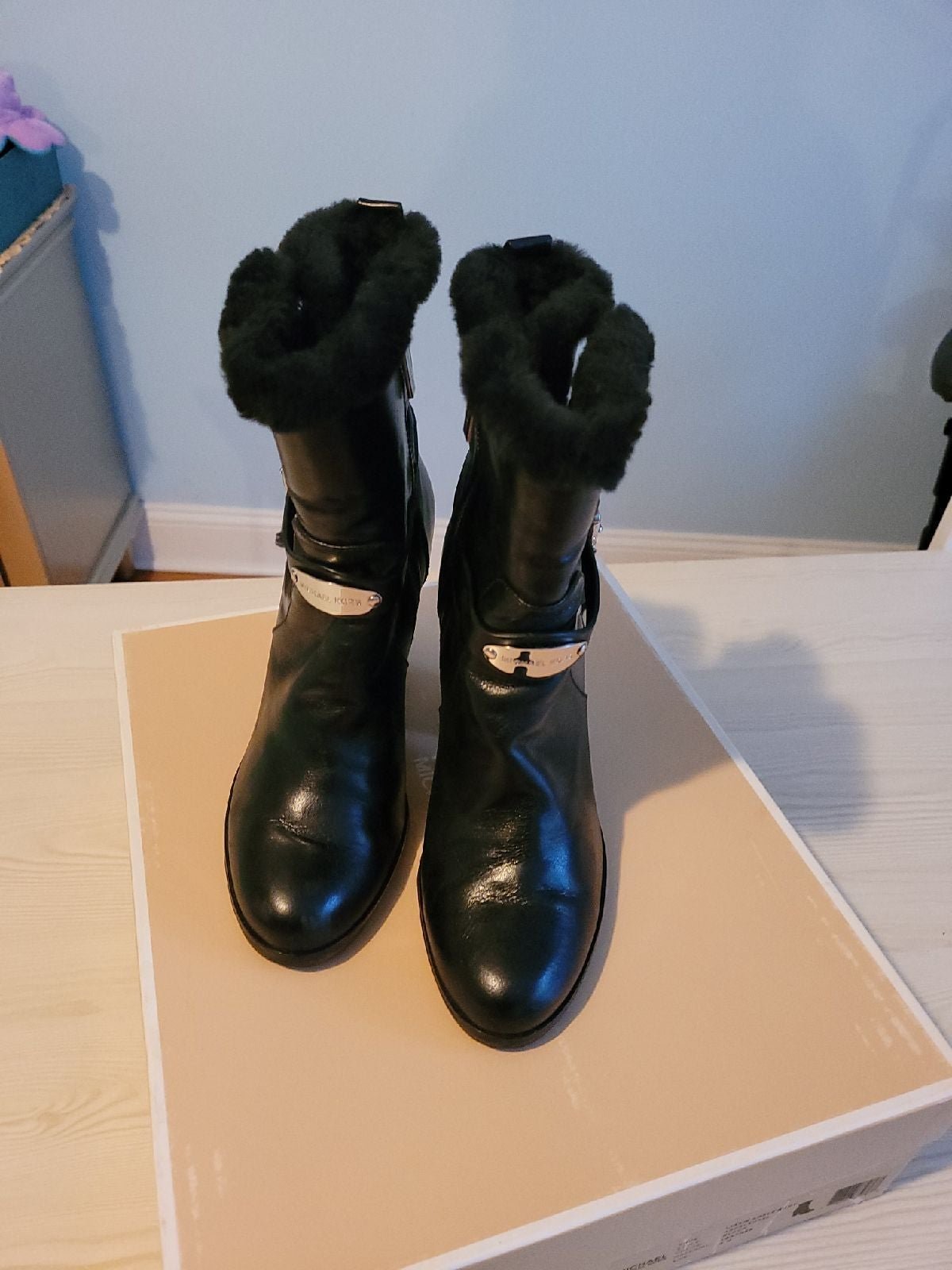 Michael Kors Lizzie Ankle Boot Size 8