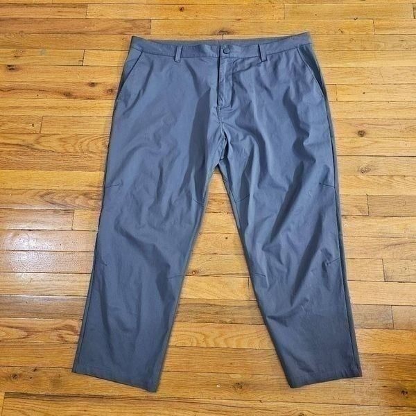 Rhone Mens Commuter Pants Size 42X26 Gray Classic Straight Leg Performance