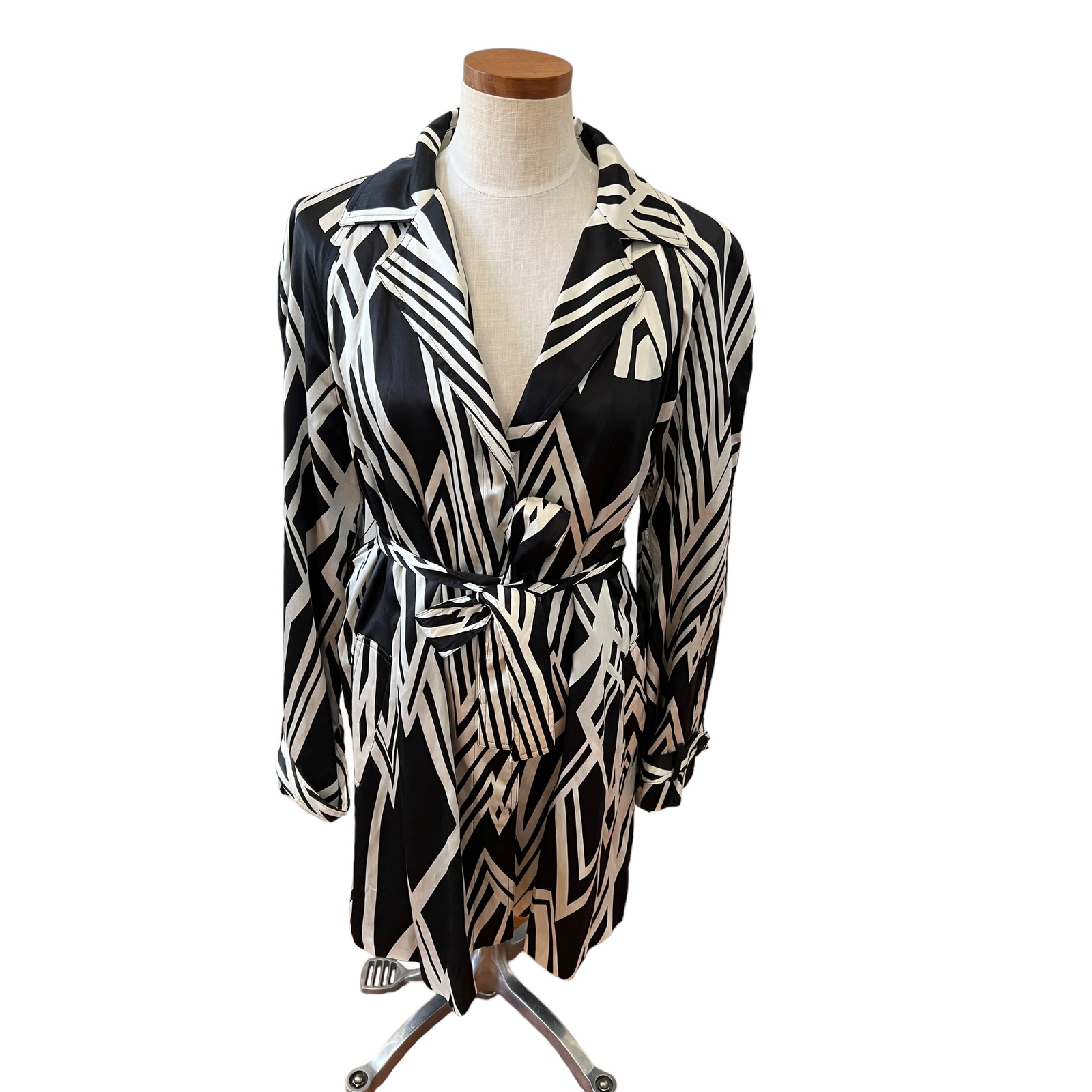 Jones New York silk blend belted trench coat black white L