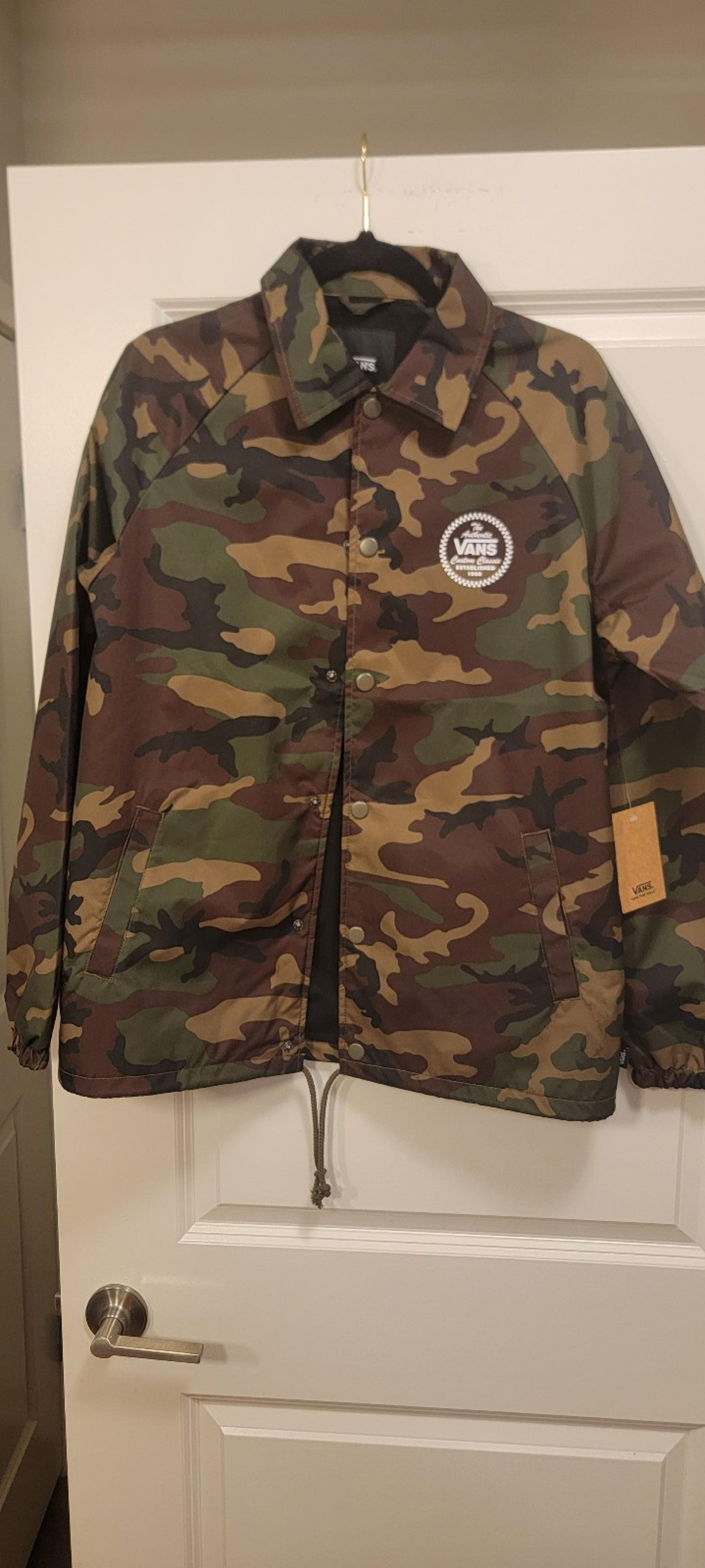 Vans Mens Camo Jacket Size Small Windbreaker Camouflage Lightweight