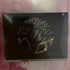 Pokémon TCG Sword & Shield Elite Trainer Box Plus zamazenta