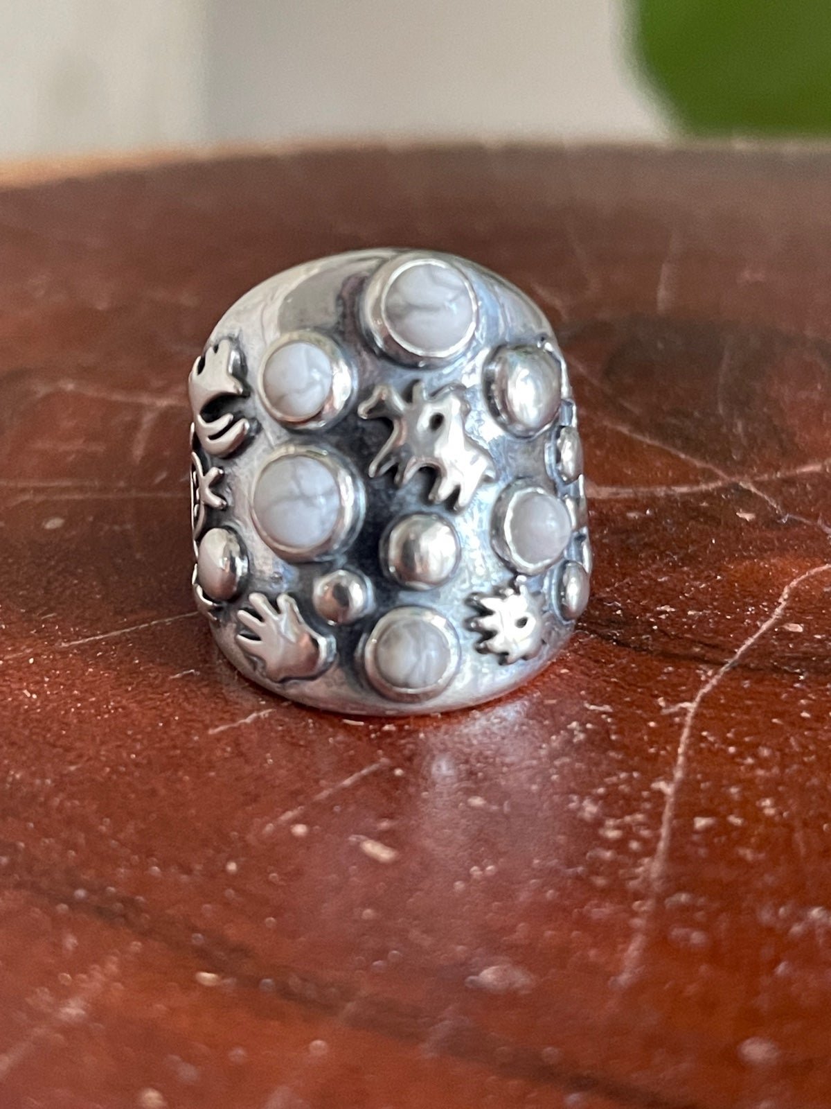 Carolyn Pollack 5-Stone White Howlite Petroglyph Symbols Ring 8.5