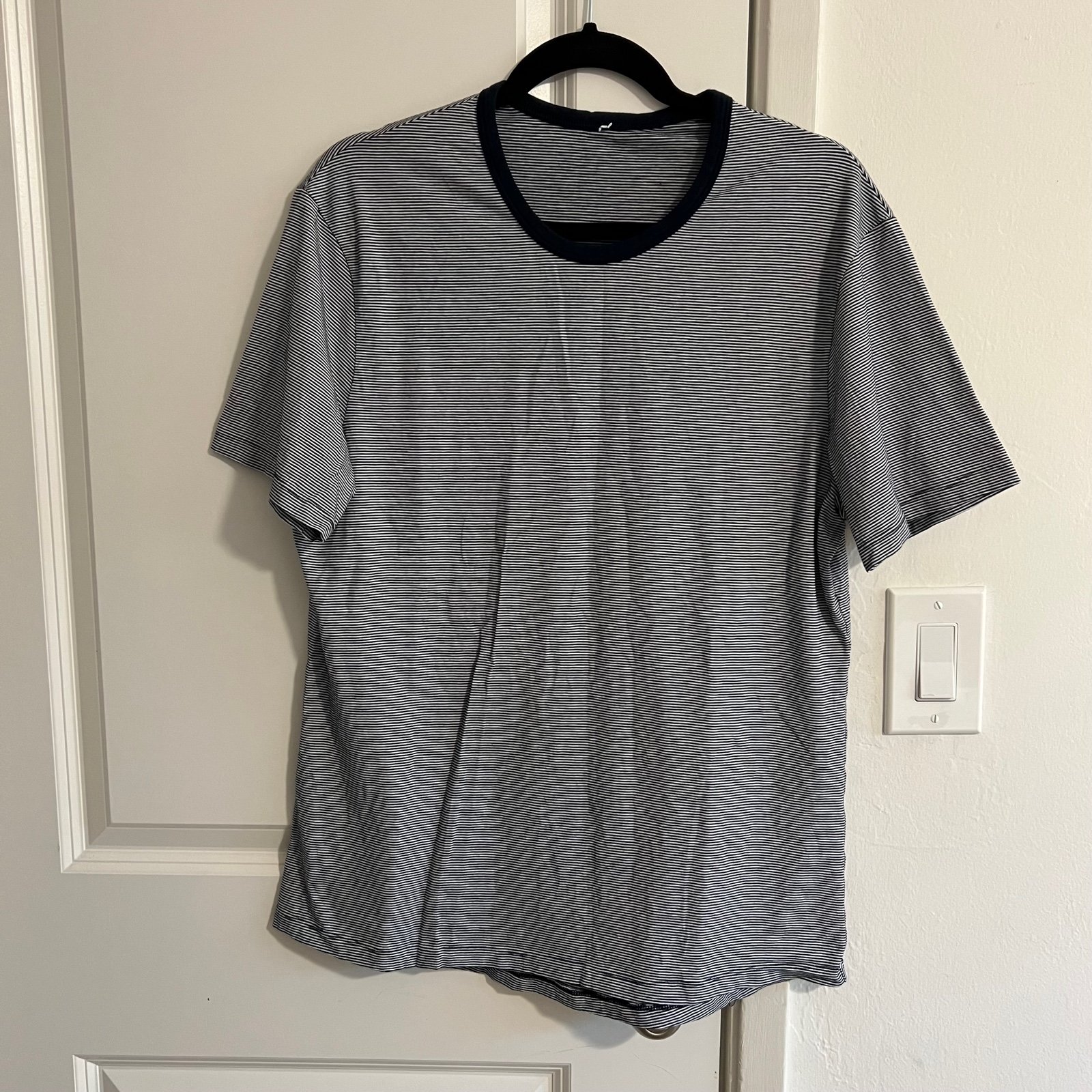 Lululemon Men's Short Sleeve Shirt, L