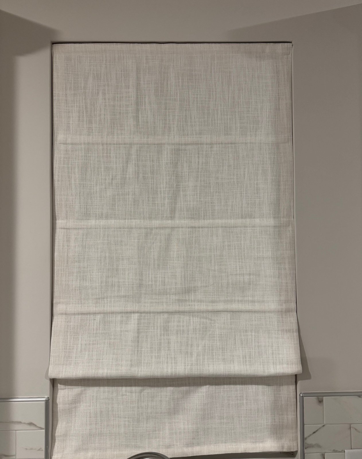 TwoPages Liz Linen Roman Shade Cordless Ivory White 27” x 43” - 47”