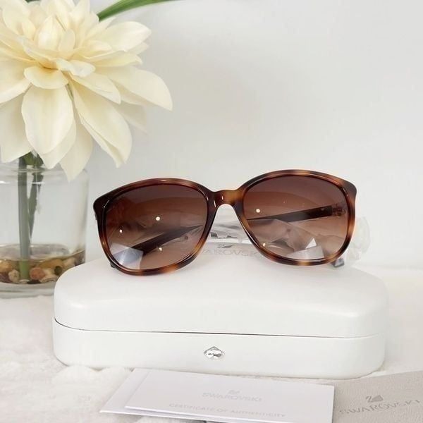 NWT Swarovski women’s Sunglasses SK0146