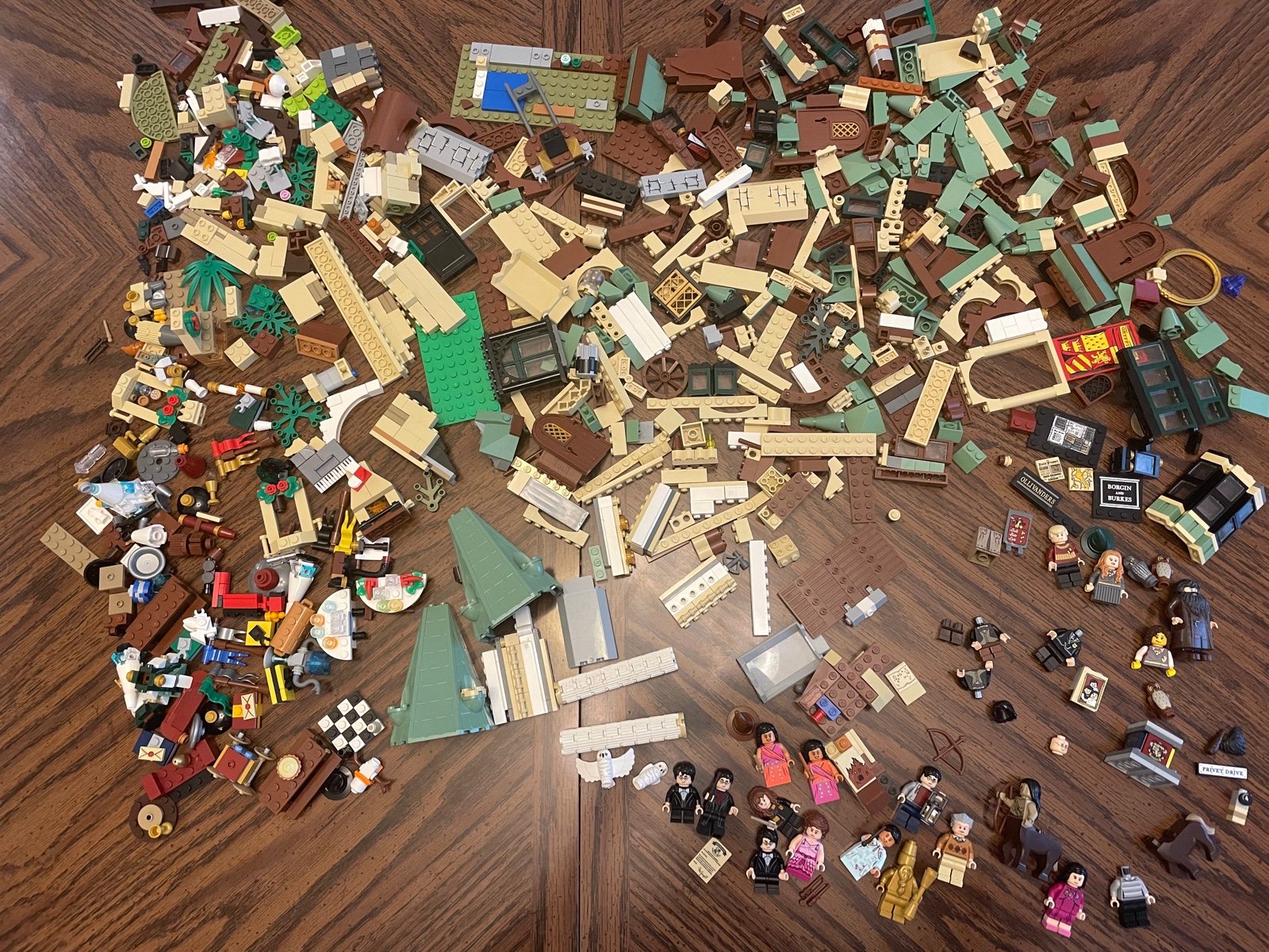 Large Lot shops Of 15+ Harry Potter Lego Mini figs & Parts: Centaur Advent Hagrid More