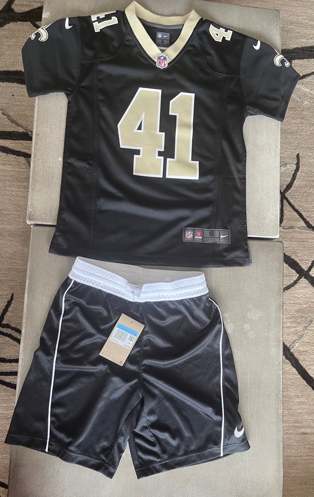NFL Kamara Jersery 41 size boys Small
