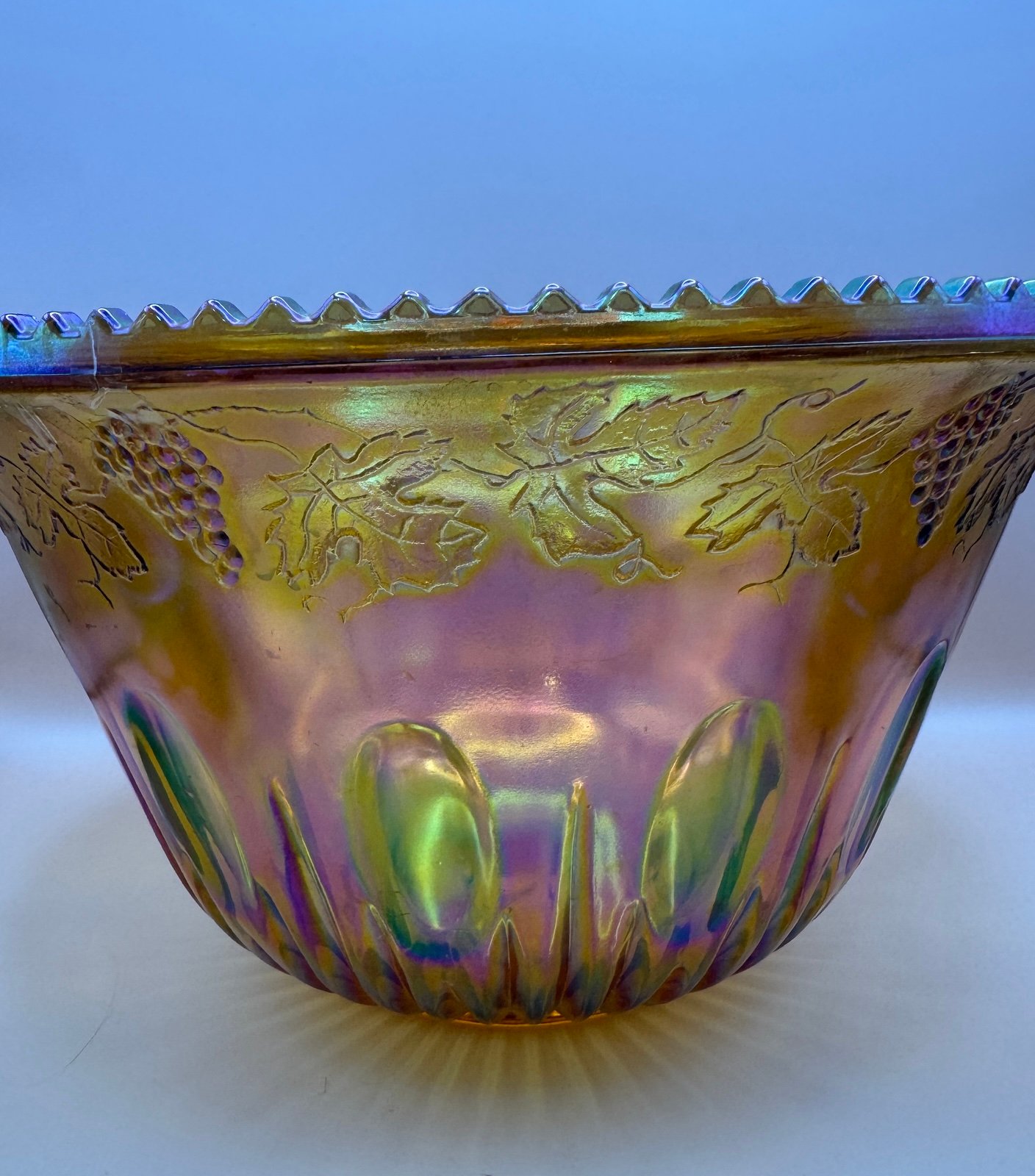 Vintage Indiana Glass Marigold Carnival Glass Punch Bowl With 12 Cups