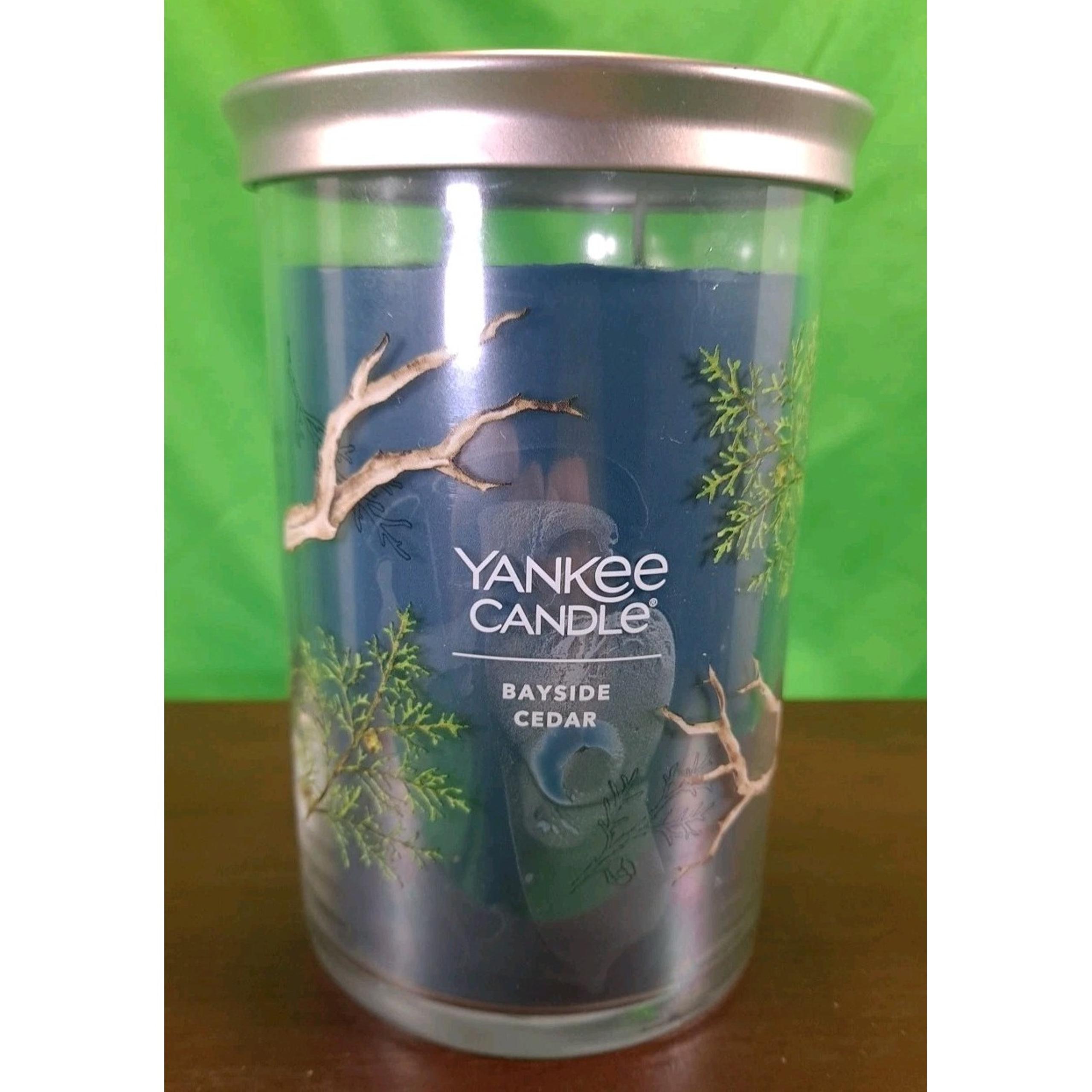 New 20 Oz Yankee Candle 2 Wick Bayside Cedar Round Tumbler Jar Candle