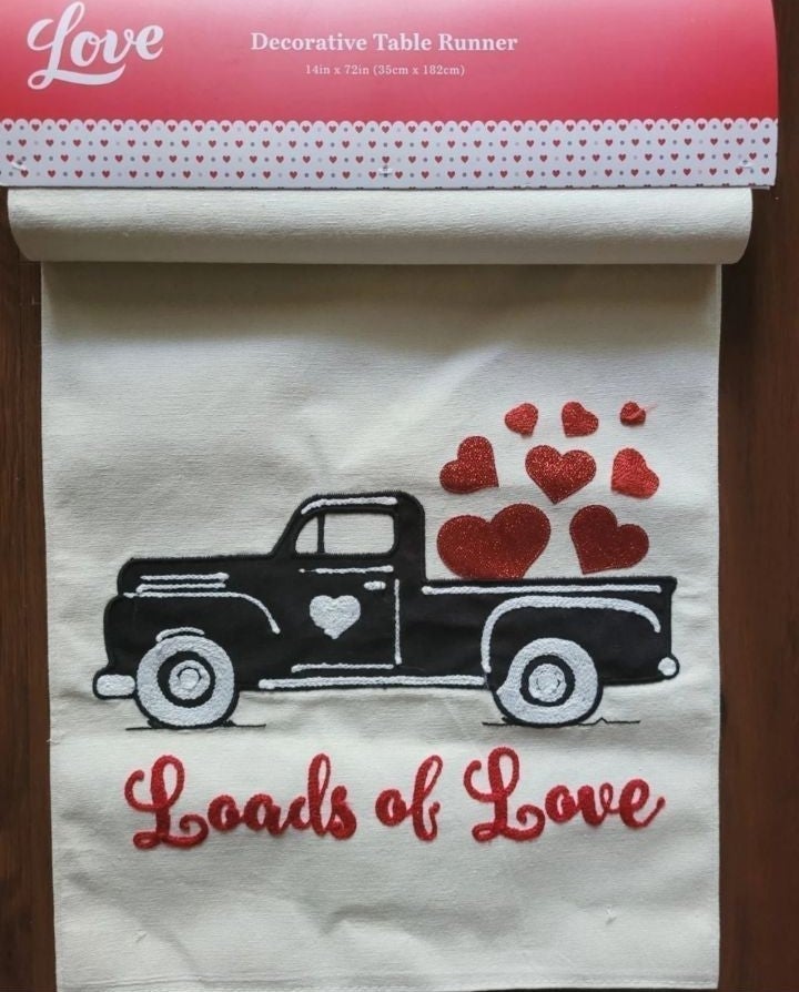 Farmhouse Valentine's Day Truck Table Runner
