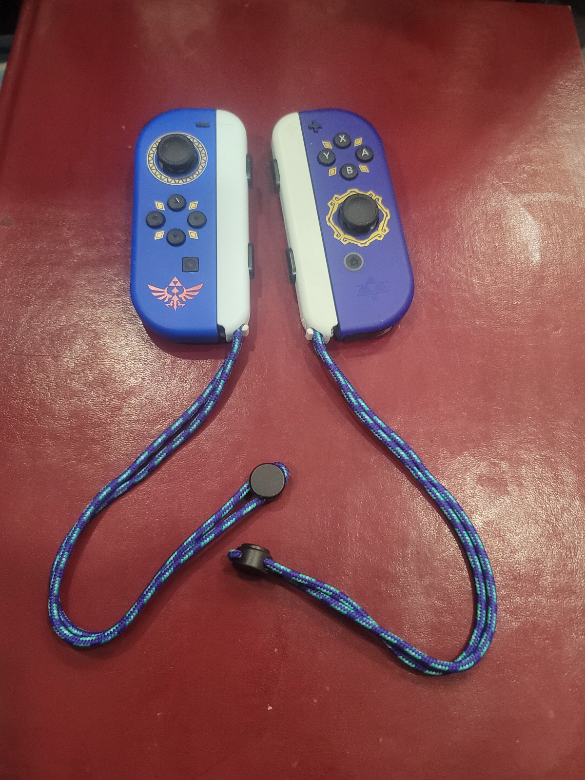 ZELDA SKYWARD SWORD LIMITED EDITION JOY CONS Nintendo Switch