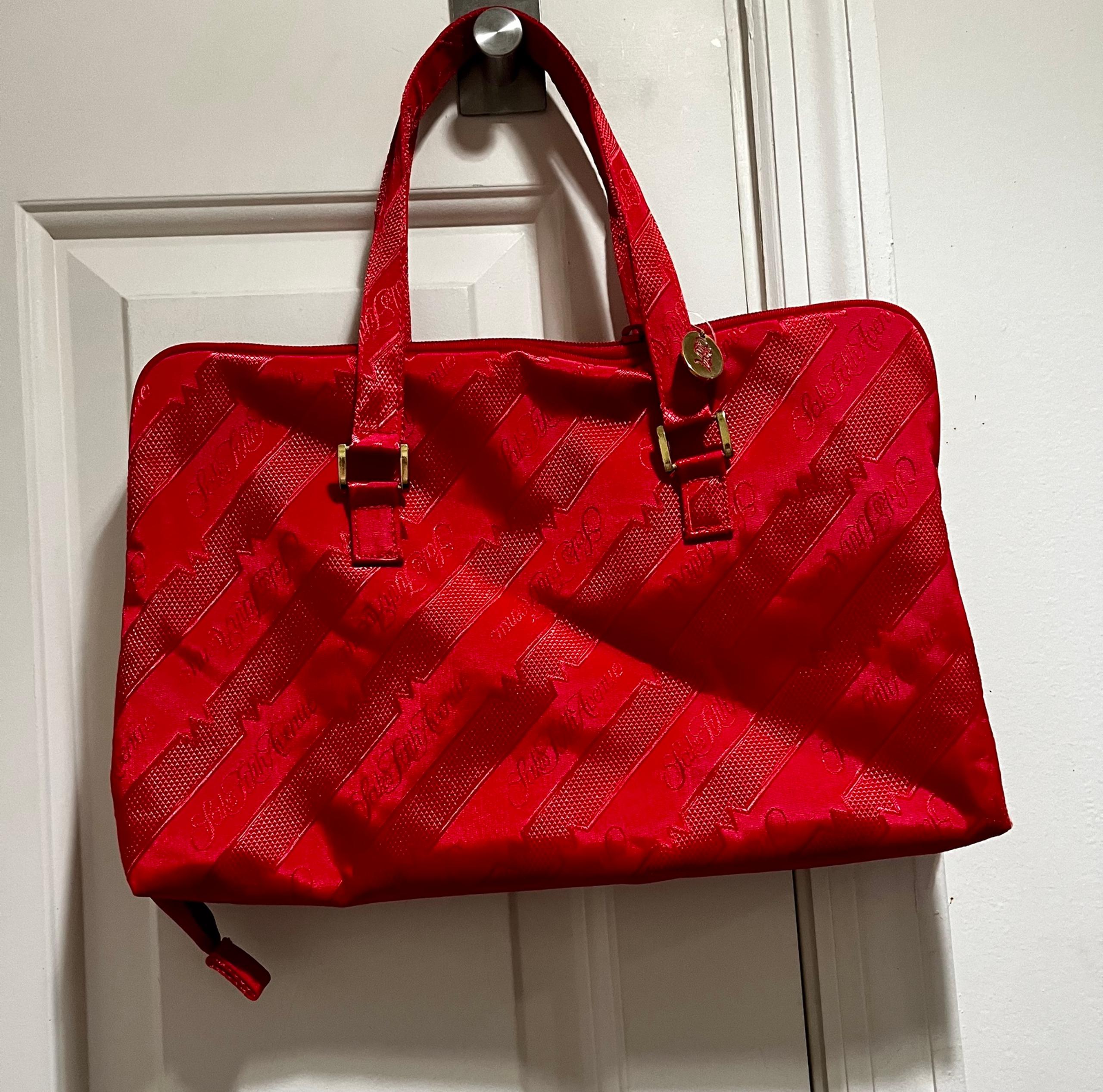 NWOT Saks Fifth Avenue X Dorothy Lipton cosmetic case